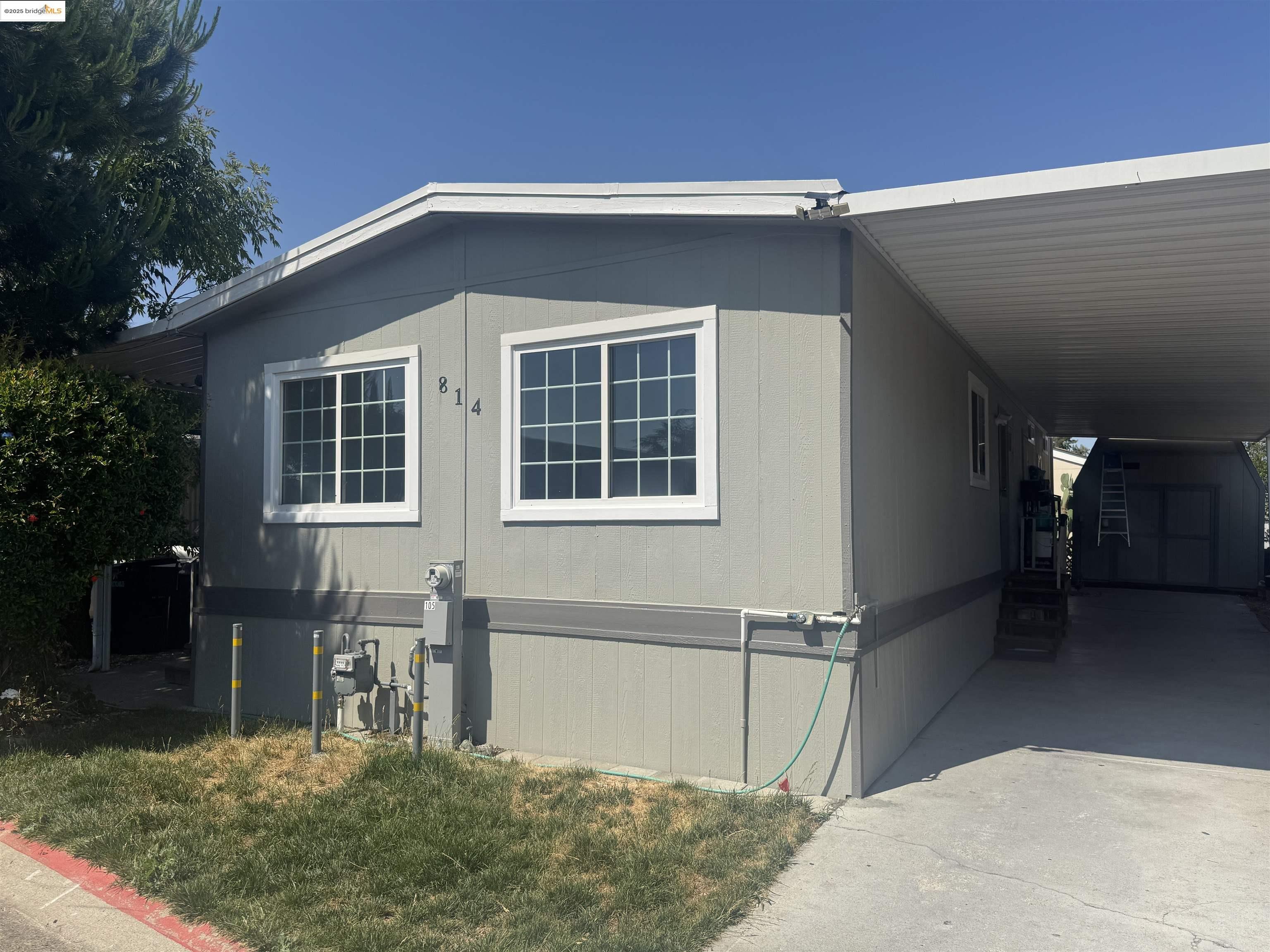 Detail Gallery Image 2 of 14 For 814 Sundial Circle #105,  Livermore,  CA 94551 - 2 Beds | 2 Baths