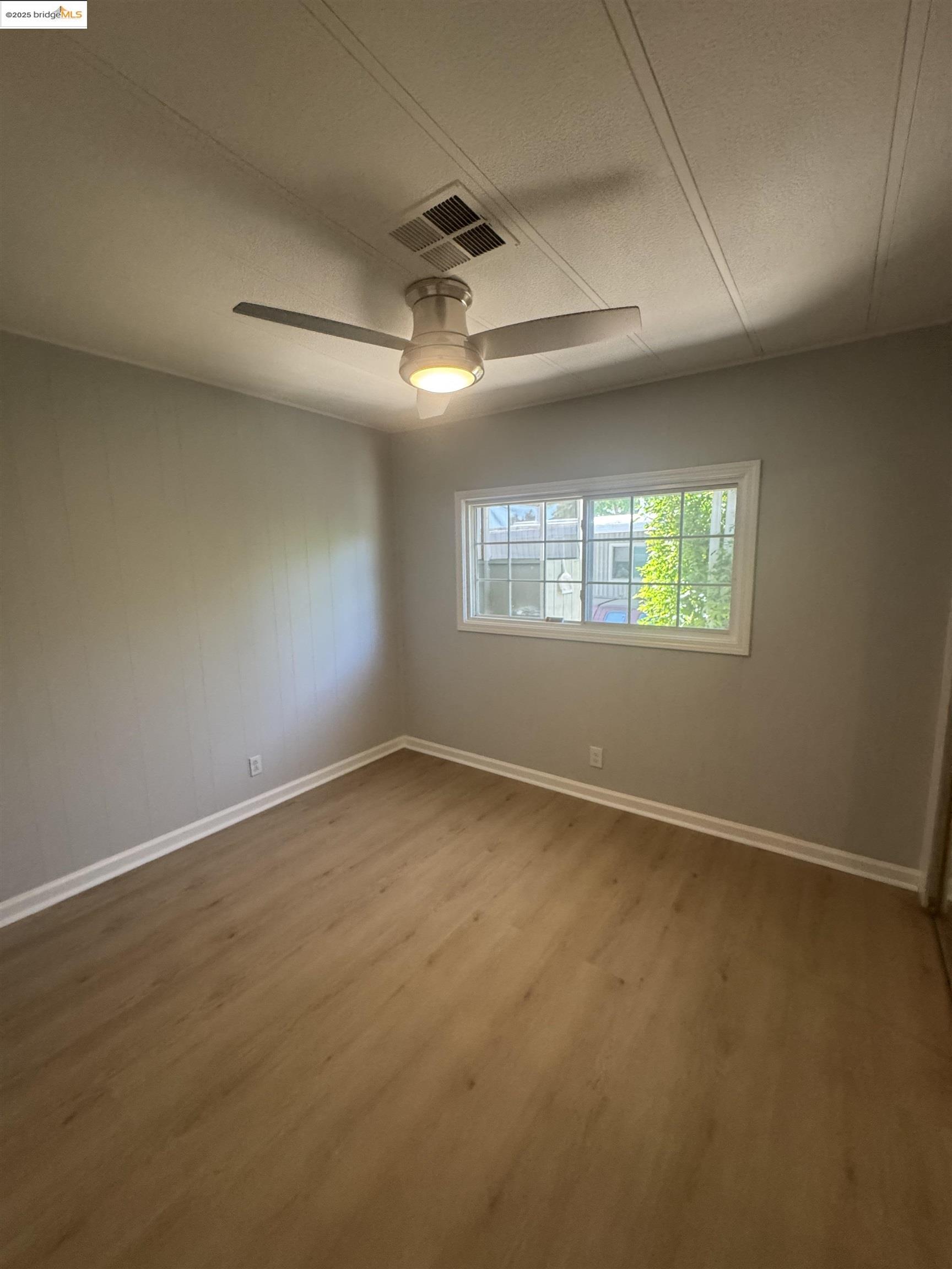 Detail Gallery Image 12 of 14 For 814 Sundial Circle #105,  Livermore,  CA 94551 - 2 Beds | 2 Baths