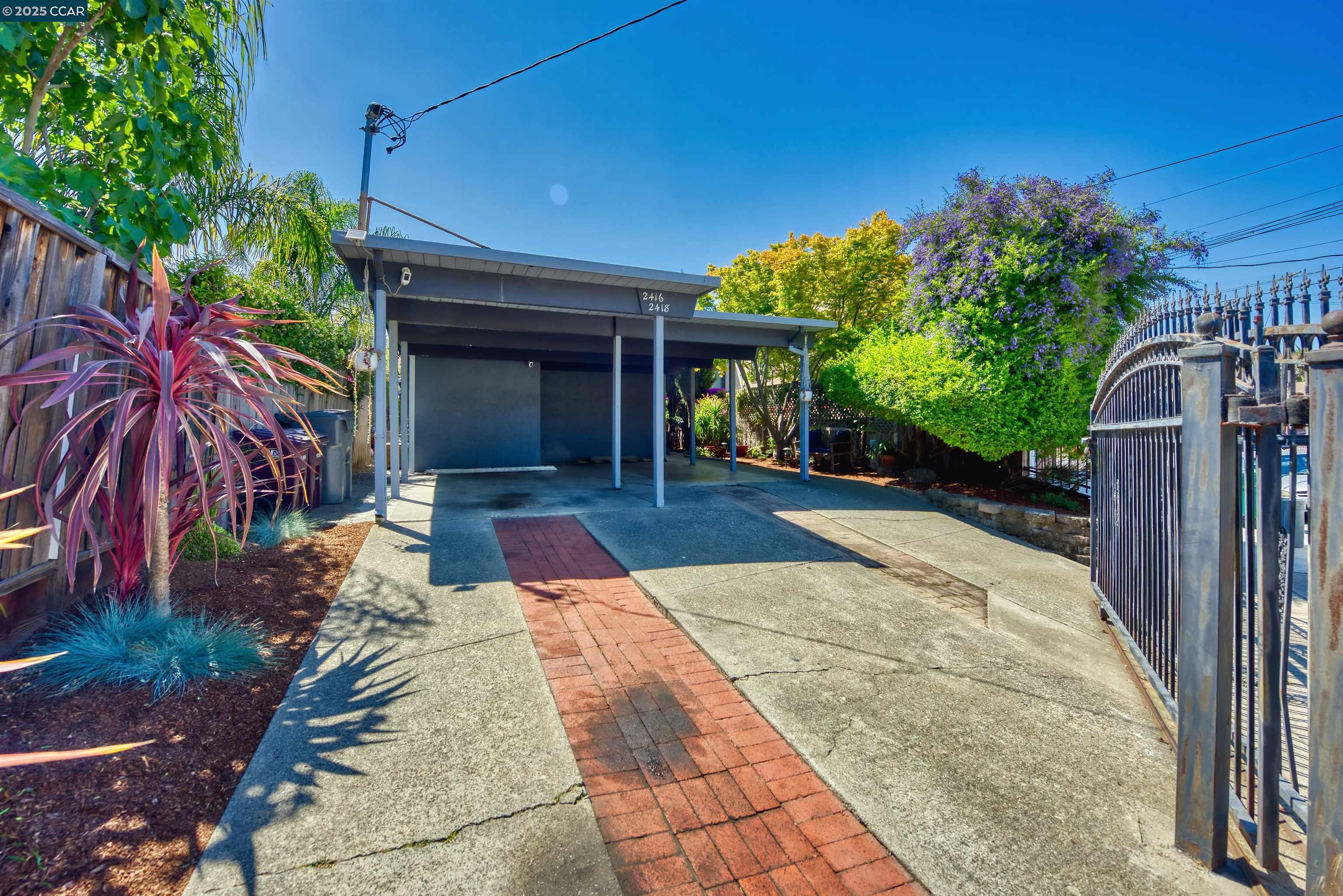 Front Image Thumbnail for CC41104624