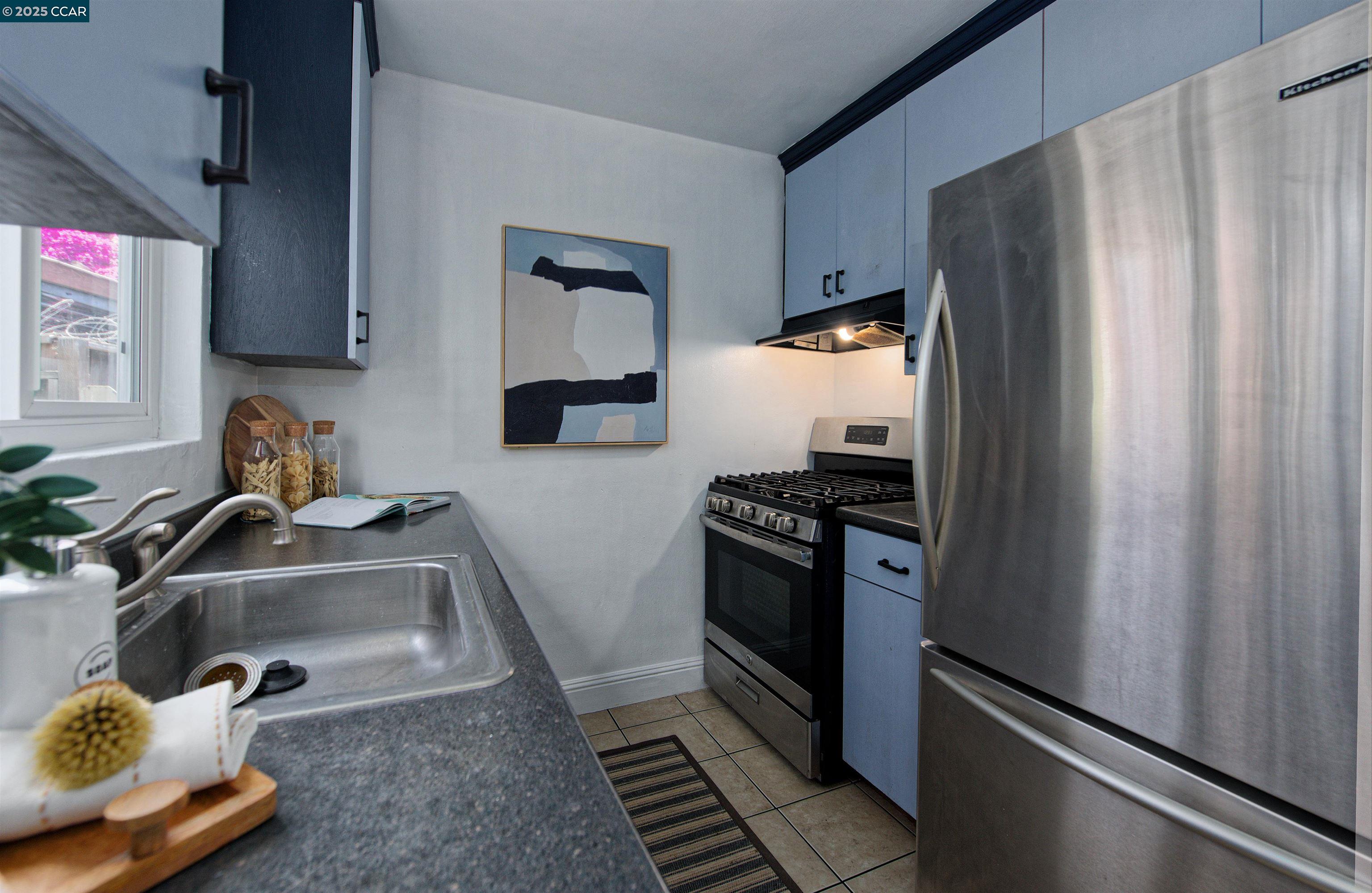 Detail Gallery Image 15 of 26 For 2416-2418 Kingsland Ave, Oakland,  CA 94601 - – Beds | – Baths