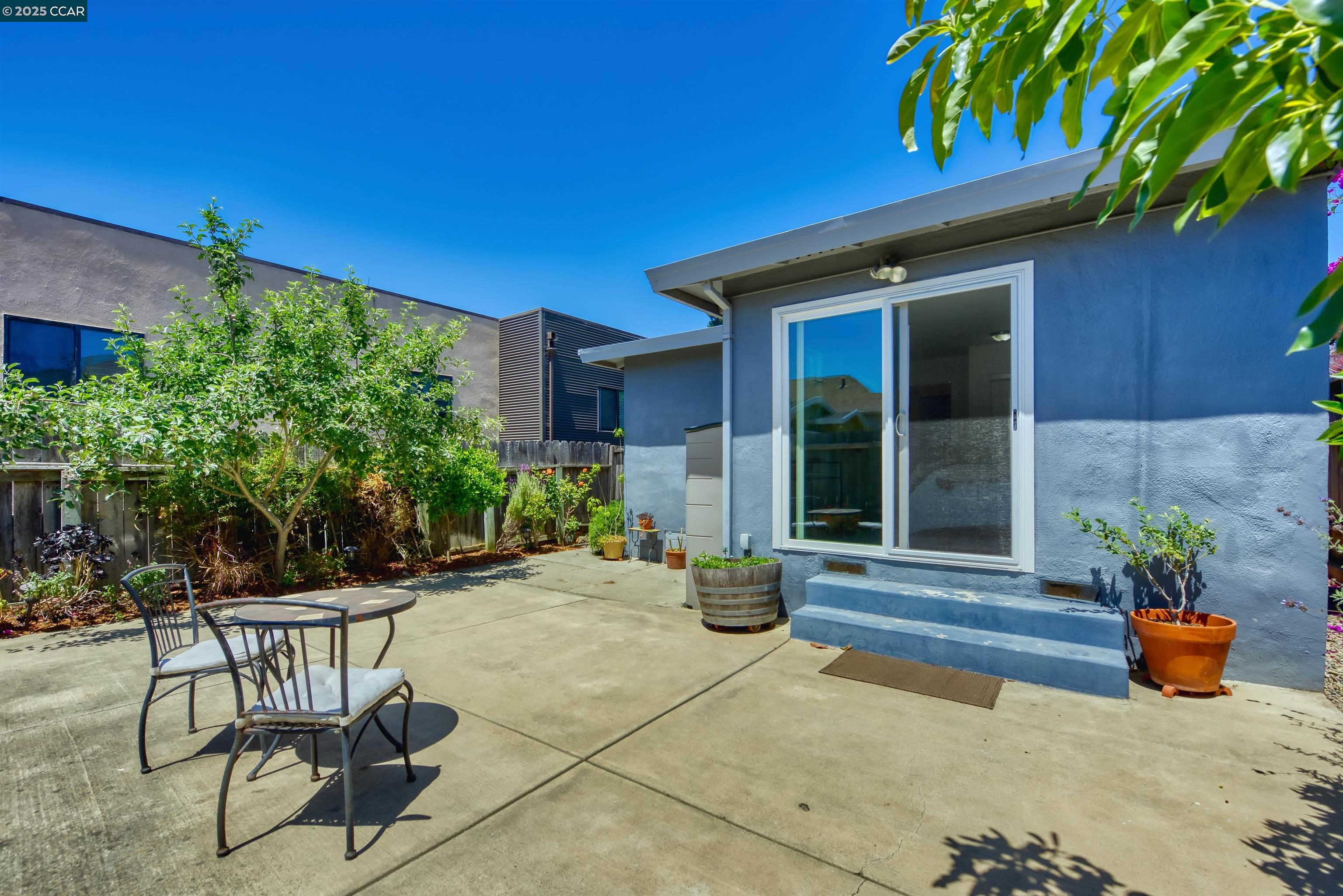 Detail Gallery Image 25 of 26 For 2416-2418 Kingsland Ave, Oakland,  CA 94601 - – Beds | – Baths