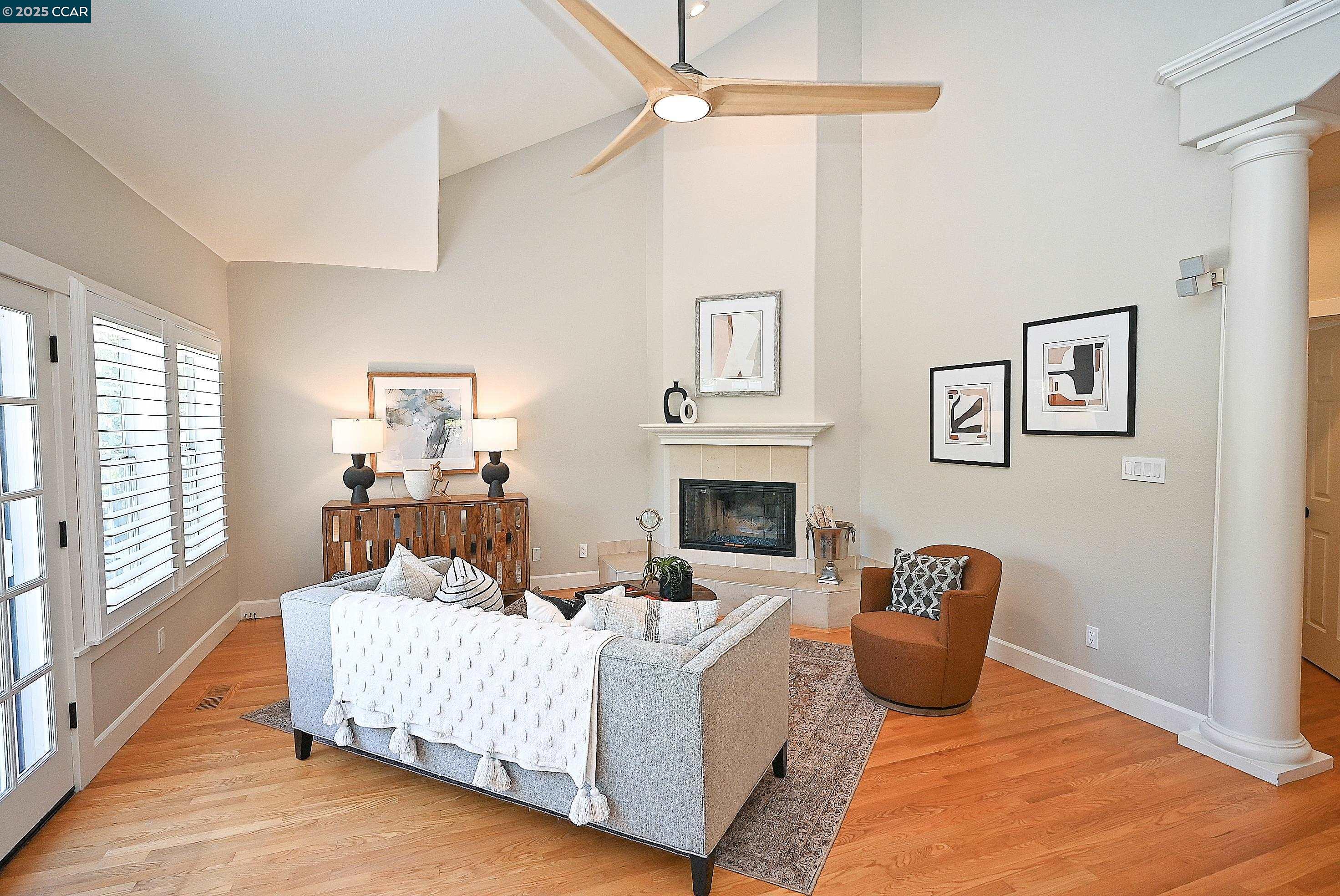 Detail Gallery Image 15 of 60 For 421 Twin Oaks Ln, Walnut Creek,  CA 94596 - 5 Beds | 3/1 Baths