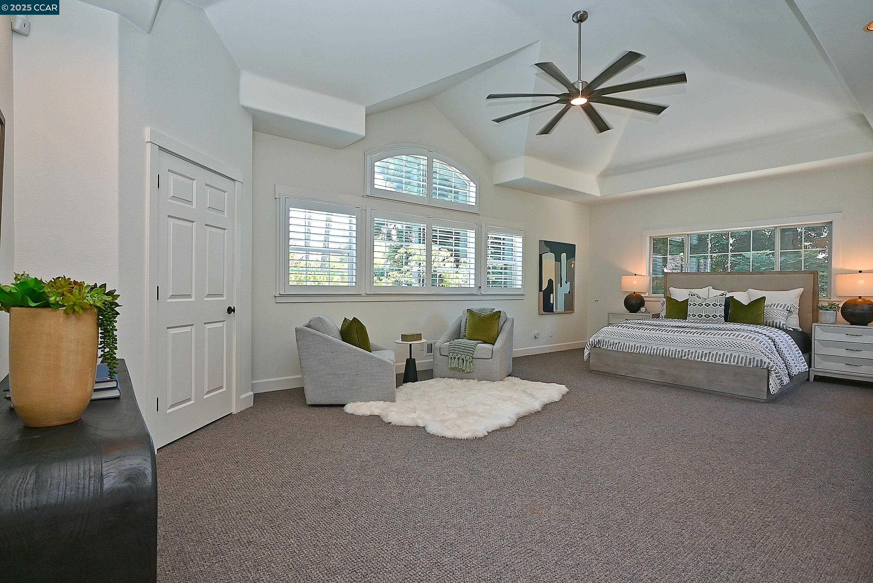 Detail Gallery Image 18 of 60 For 421 Twin Oaks Ln, Walnut Creek,  CA 94596 - 5 Beds | 3/1 Baths