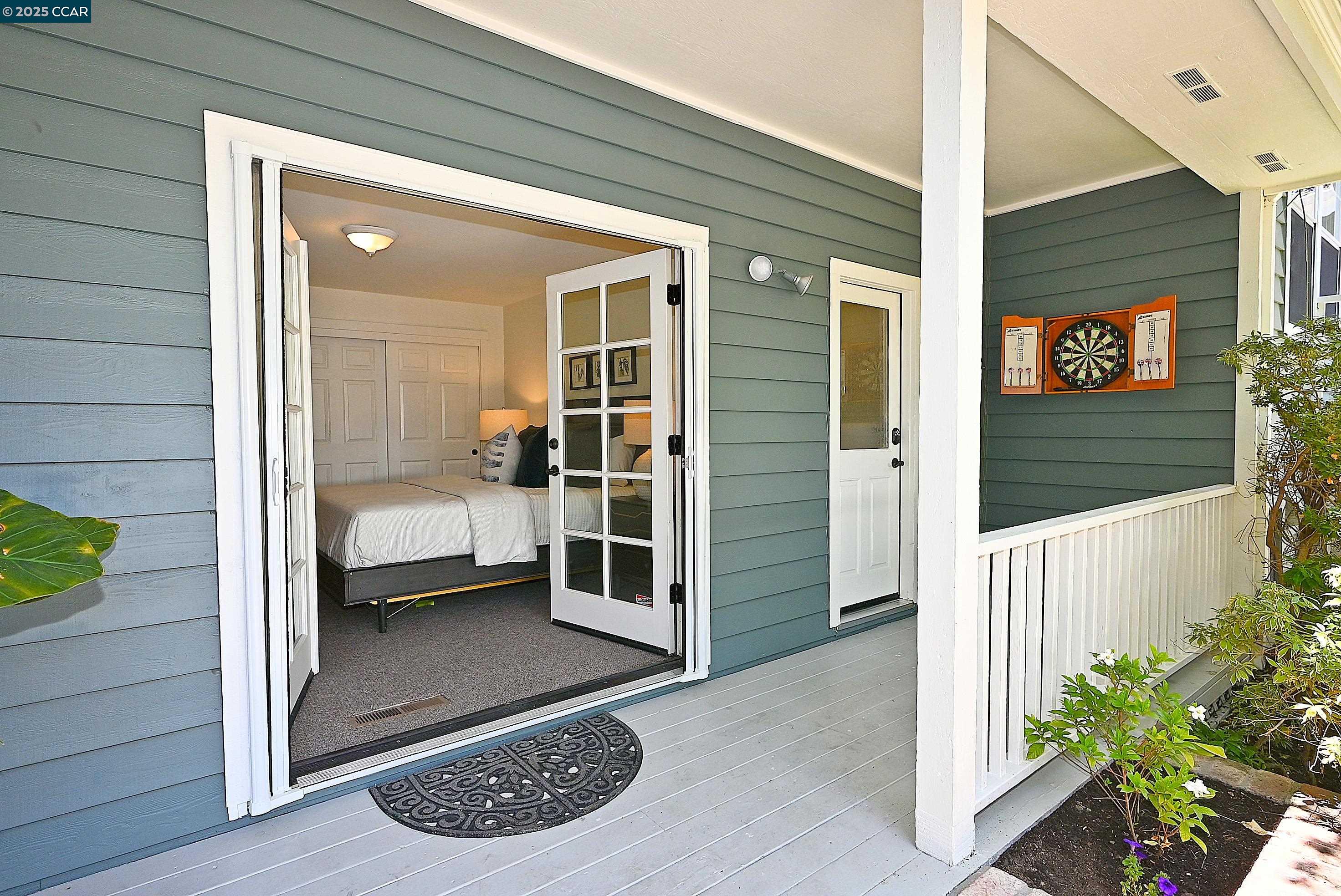 Detail Gallery Image 27 of 60 For 421 Twin Oaks Ln, Walnut Creek,  CA 94596 - 5 Beds | 3/1 Baths