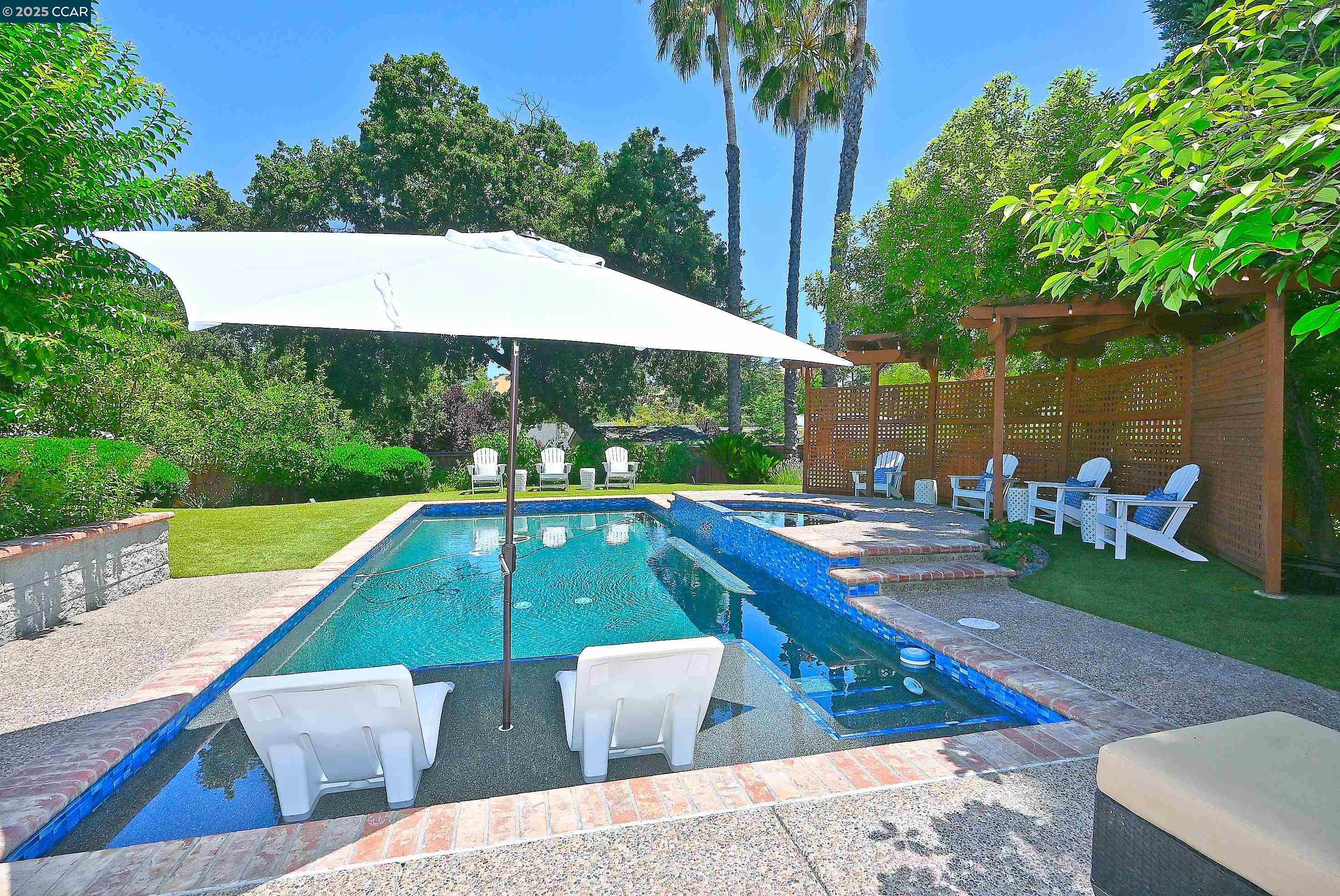 Detail Gallery Image 32 of 60 For 421 Twin Oaks Ln, Walnut Creek,  CA 94596 - 5 Beds | 3/1 Baths