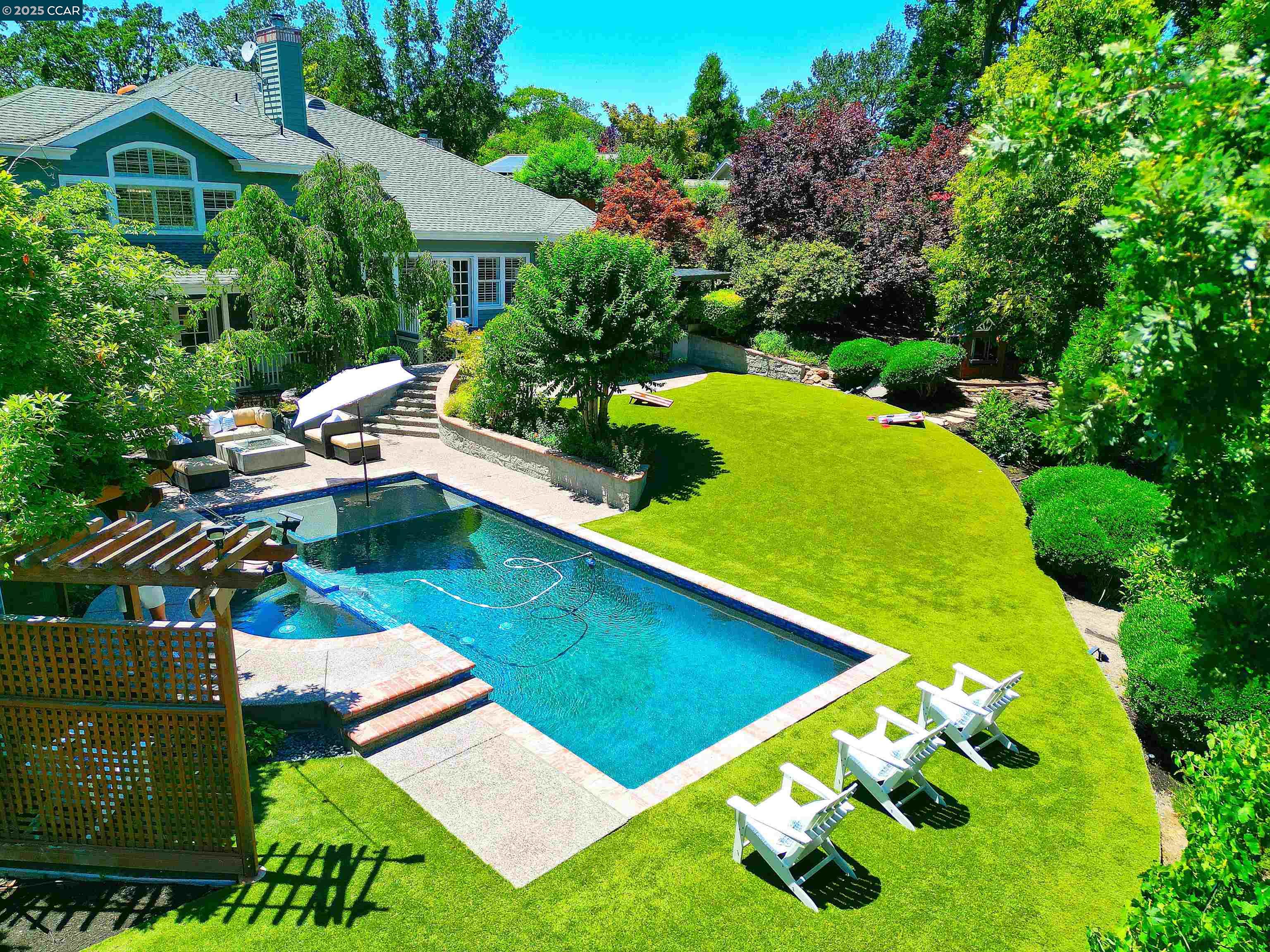 Detail Gallery Image 40 of 60 For 421 Twin Oaks Ln, Walnut Creek,  CA 94596 - 5 Beds | 3/1 Baths