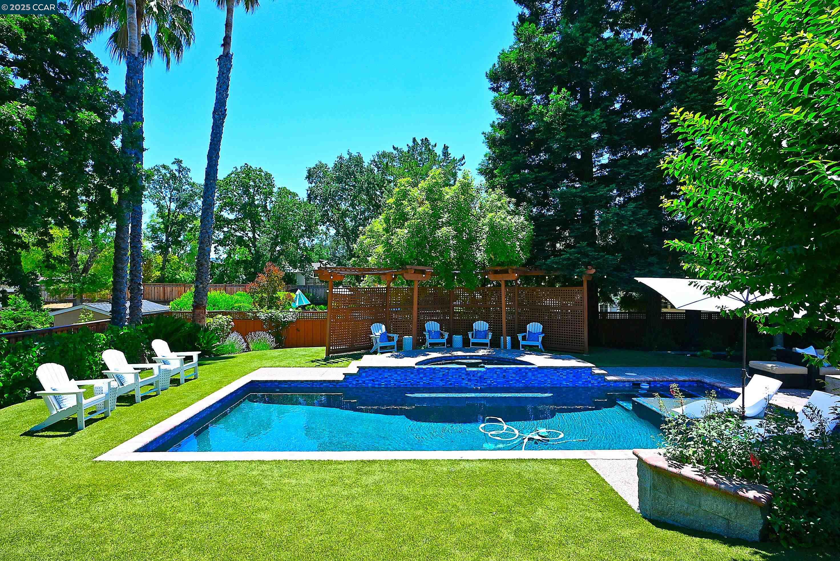 Detail Gallery Image 41 of 60 For 421 Twin Oaks Ln, Walnut Creek,  CA 94596 - 5 Beds | 3/1 Baths