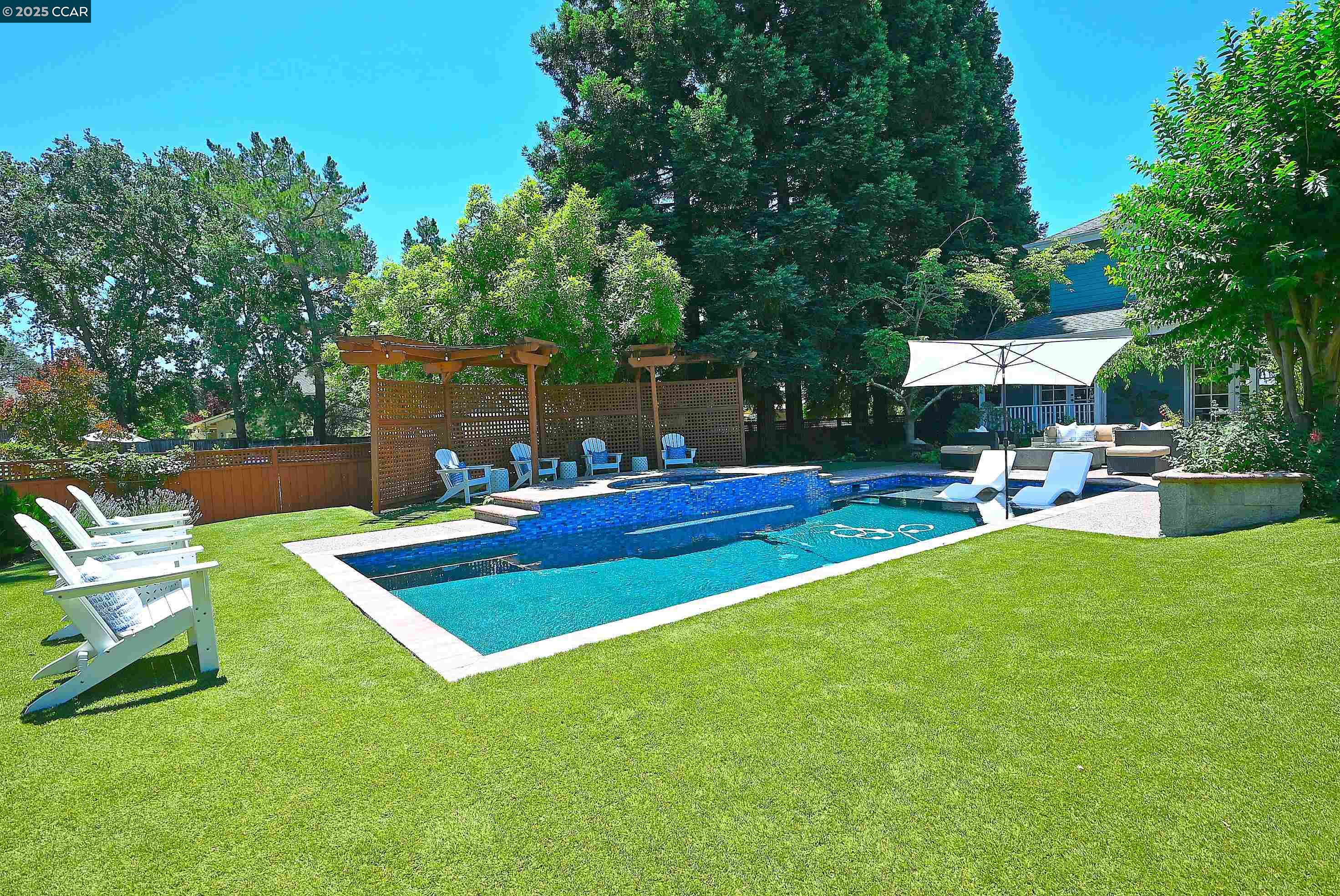 Detail Gallery Image 42 of 60 For 421 Twin Oaks Ln, Walnut Creek,  CA 94596 - 5 Beds | 3/1 Baths