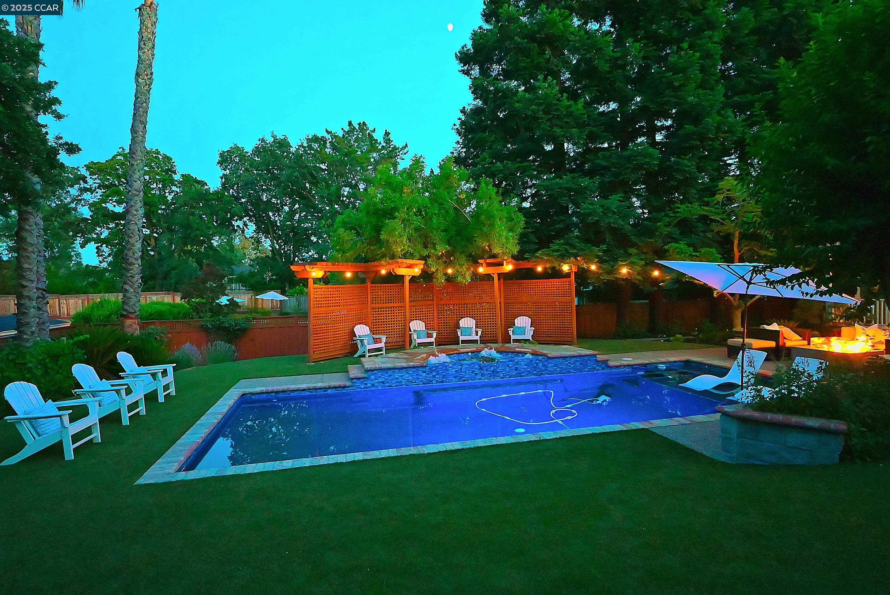 Detail Gallery Image 55 of 60 For 421 Twin Oaks Ln, Walnut Creek,  CA 94596 - 5 Beds | 3/1 Baths