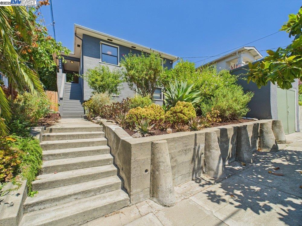 Detail Gallery Image 1 of 60 For 4418 Virginia Ave, Oakland,  CA 94619 - 4 Beds | 2 Baths