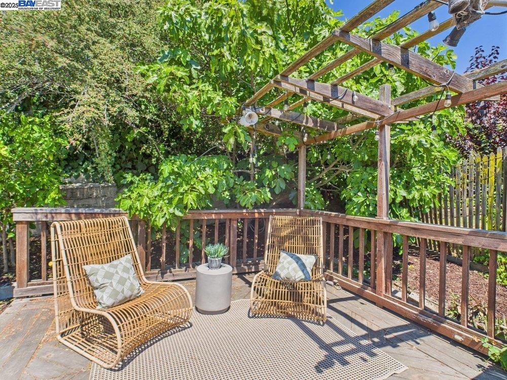 Detail Gallery Image 31 of 60 For 4418 Virginia Ave, Oakland,  CA 94619 - 4 Beds | 2 Baths