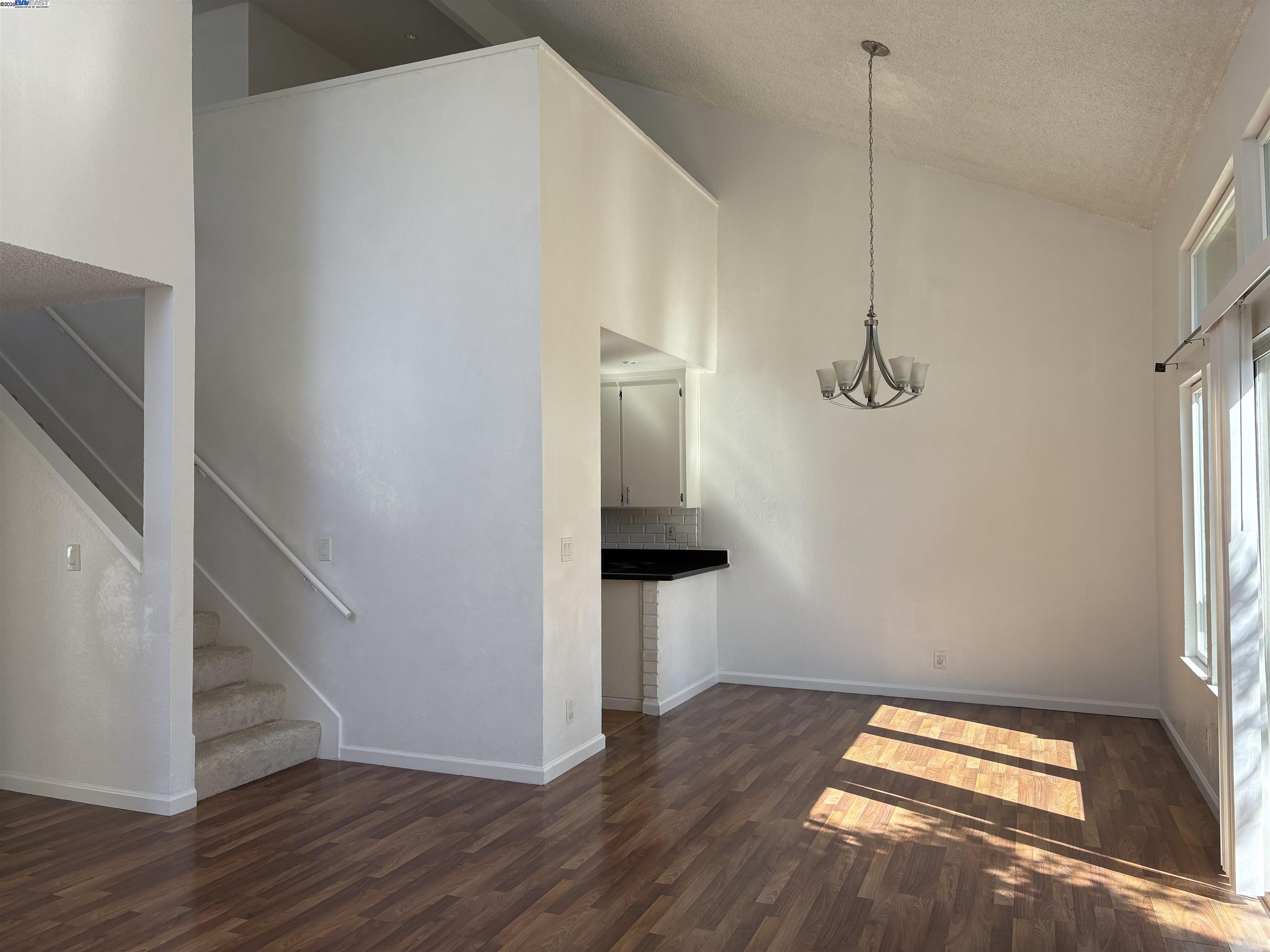 Photo #6: 41104629 Listing 