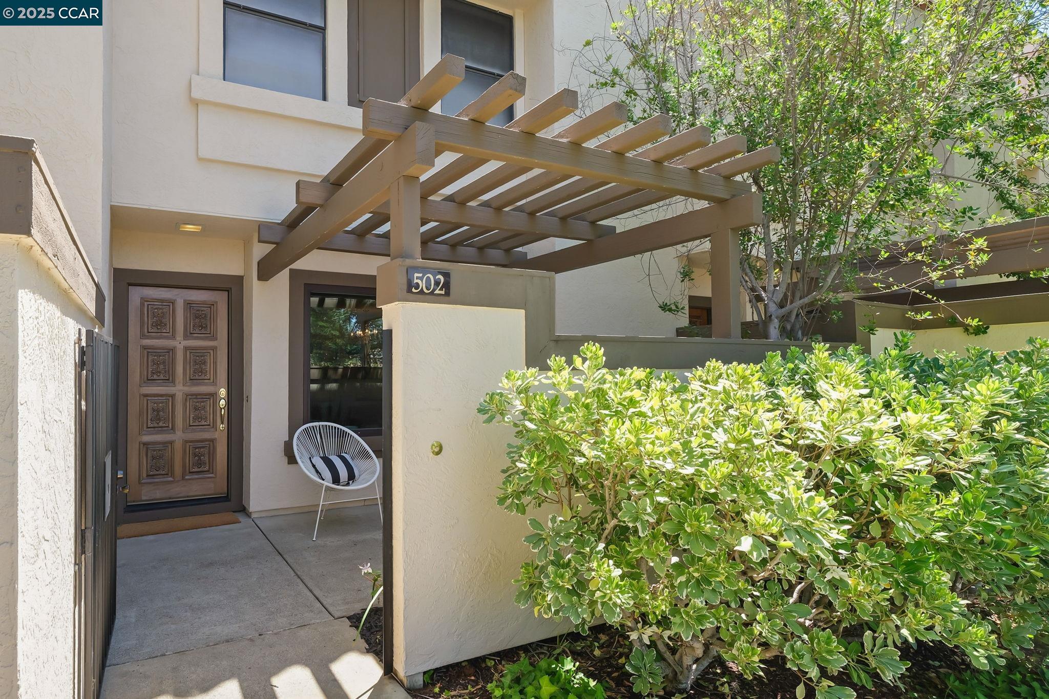 Detail Gallery Image 1 of 1 For 502 Churchill Downs Court, Walnut Creek,  CA 94597 - 3 Beds | 2/1 Baths