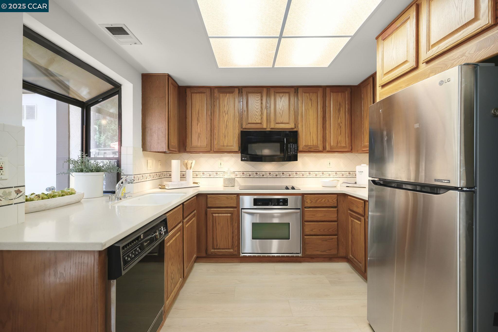 Photo #11: 41104630 Listing: Photo #11