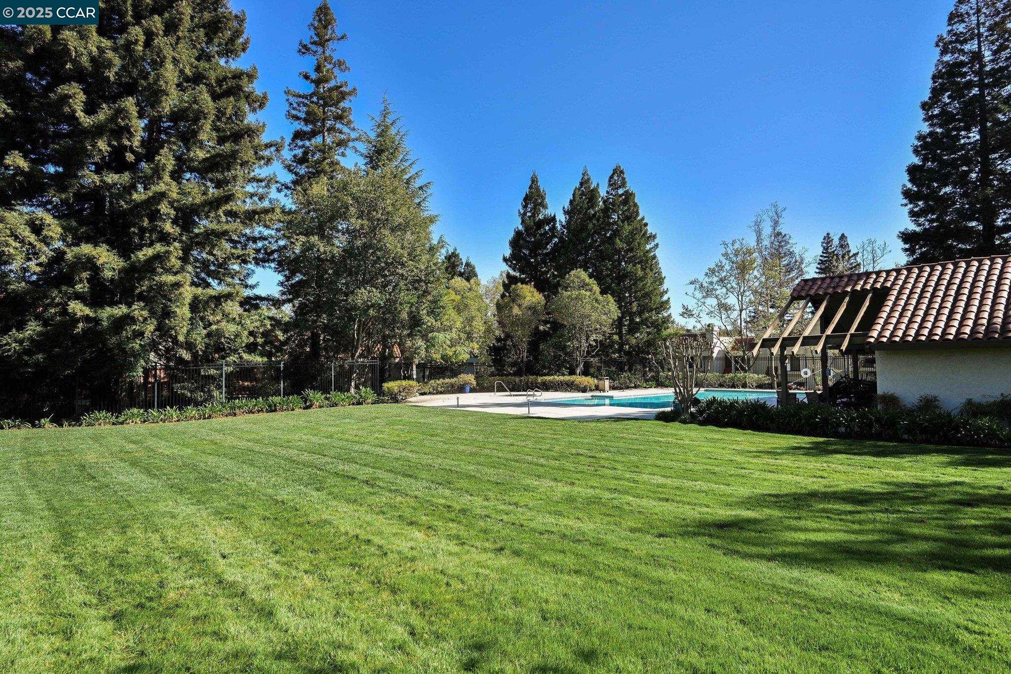 Photo #30: 41104630 Listing: Photo #30