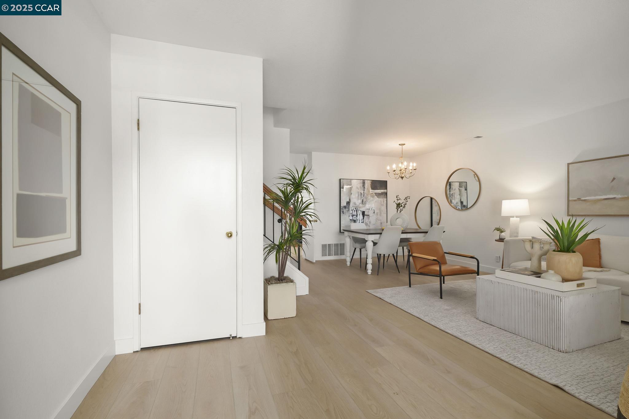 Photo #5: 41104630 Listing 