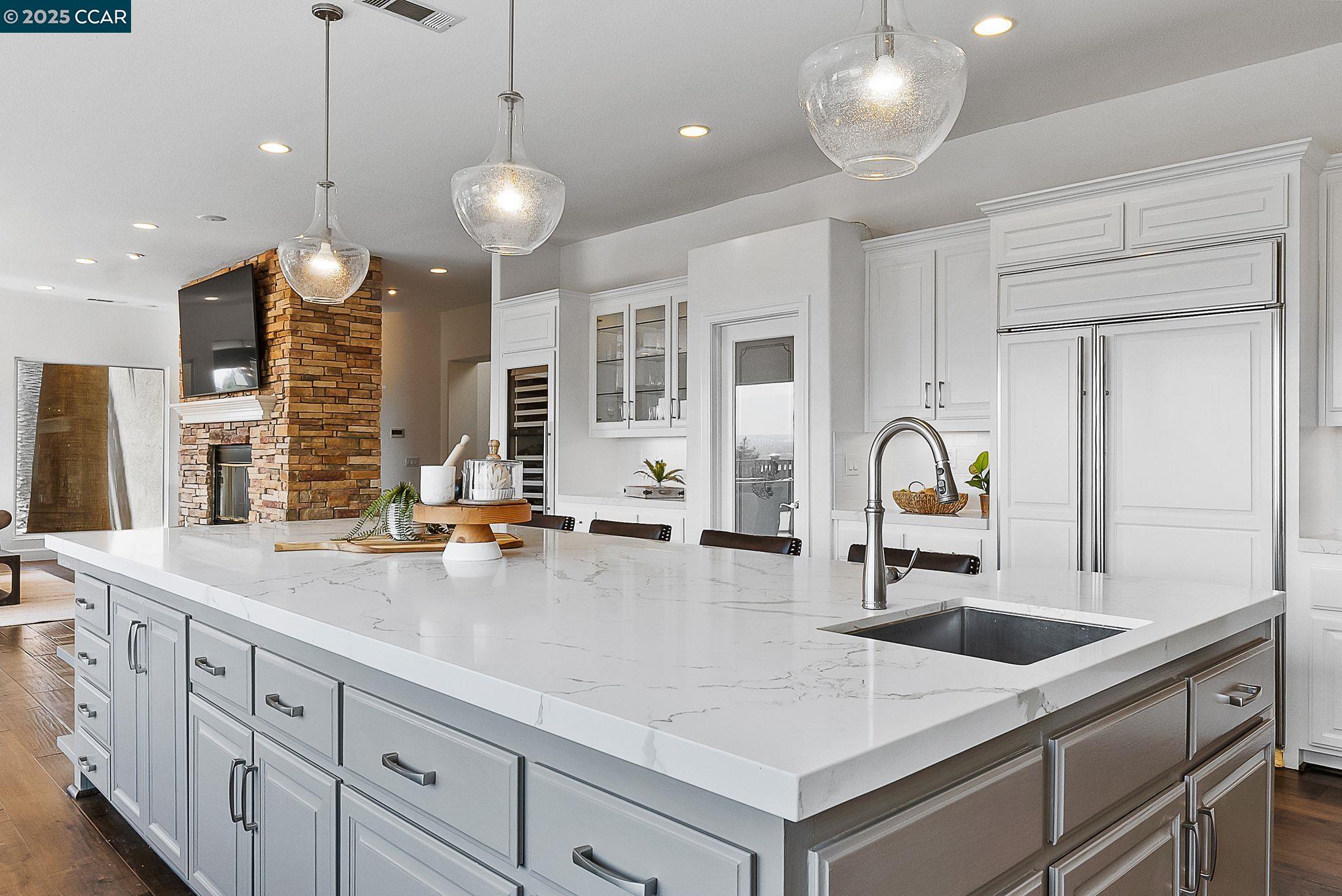 Detail Gallery Image 20 of 41 For 2058 Marazzani Dr, Martinez,  CA 94553 - 5 Beds | 2/1 Baths