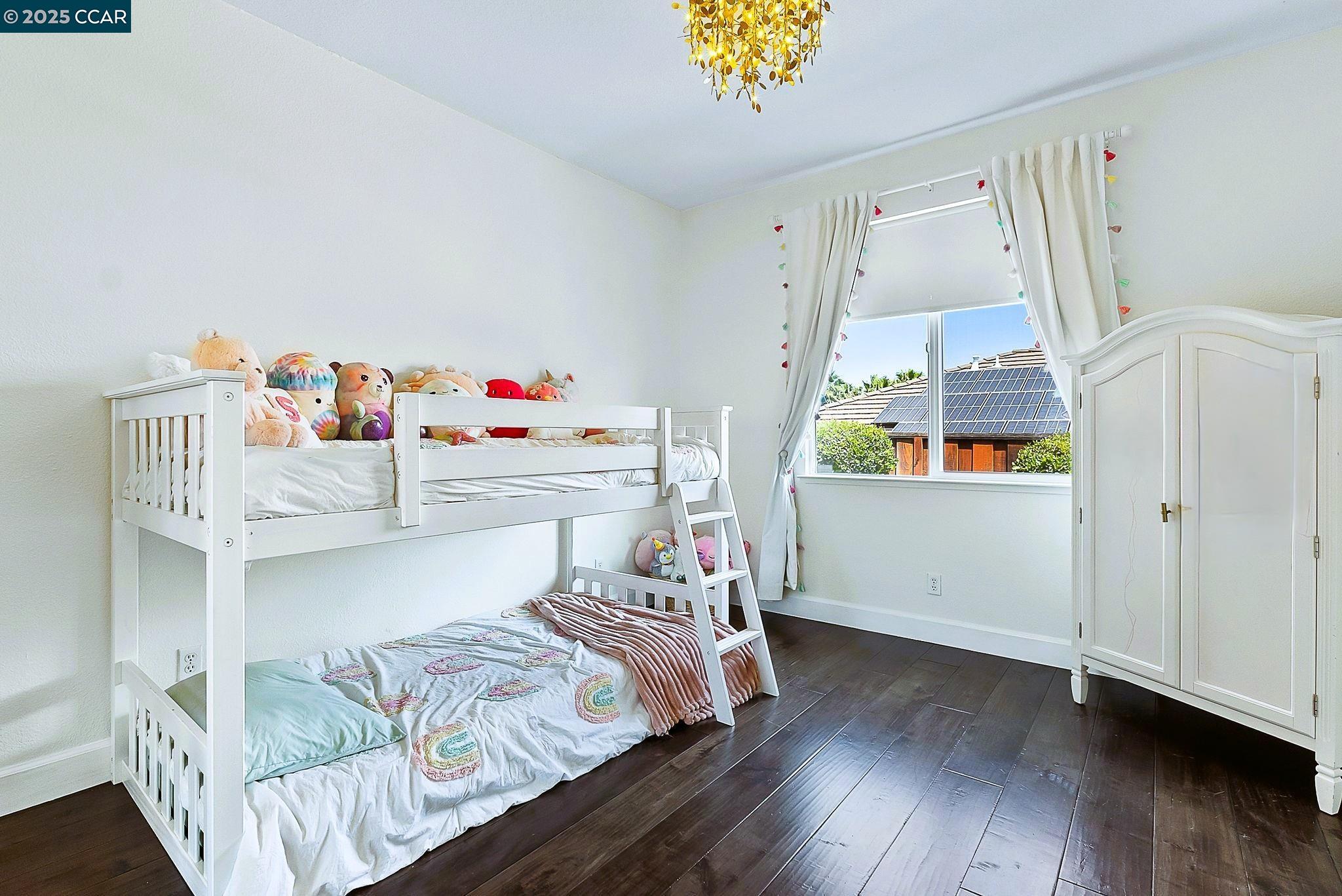 Detail Gallery Image 25 of 41 For 2058 Marazzani Dr, Martinez,  CA 94553 - 5 Beds | 2/1 Baths