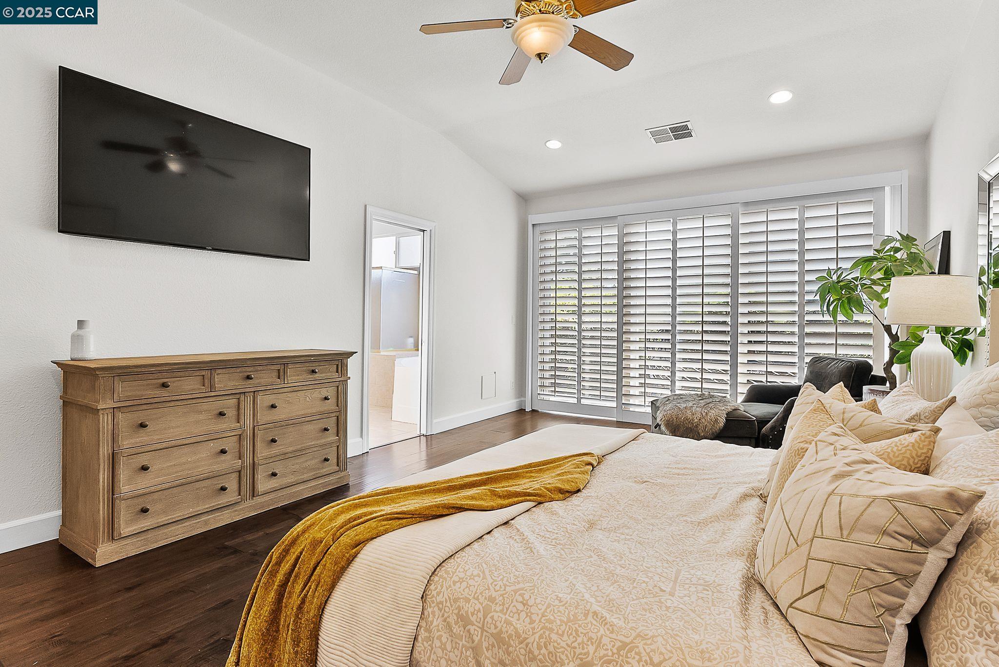 Detail Gallery Image 27 of 41 For 2058 Marazzani Dr, Martinez,  CA 94553 - 5 Beds | 2/1 Baths