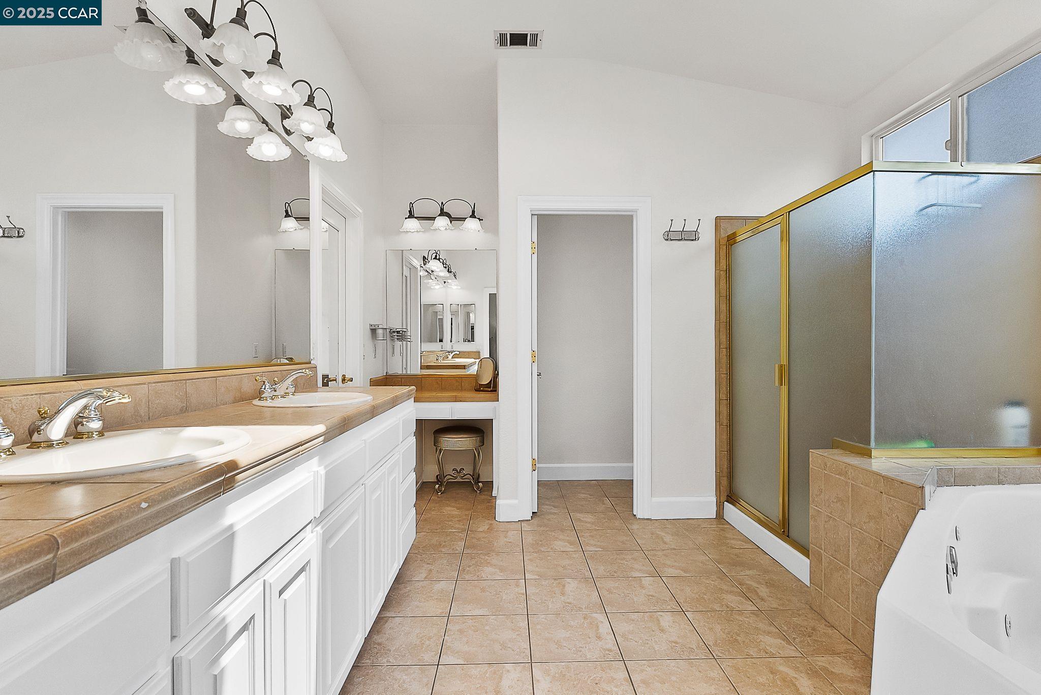 Detail Gallery Image 30 of 41 For 2058 Marazzani Dr, Martinez,  CA 94553 - 5 Beds | 2/1 Baths
