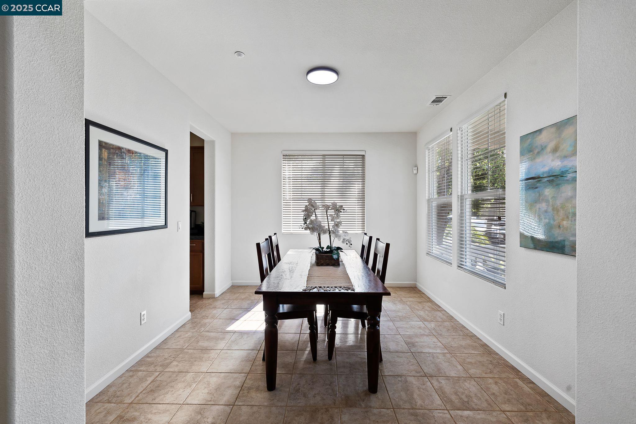 Detail Gallery Image 11 of 59 For 127 Sanford Ct, Brentwood,  CA 94513 - 4 Beds | 2/1 Baths