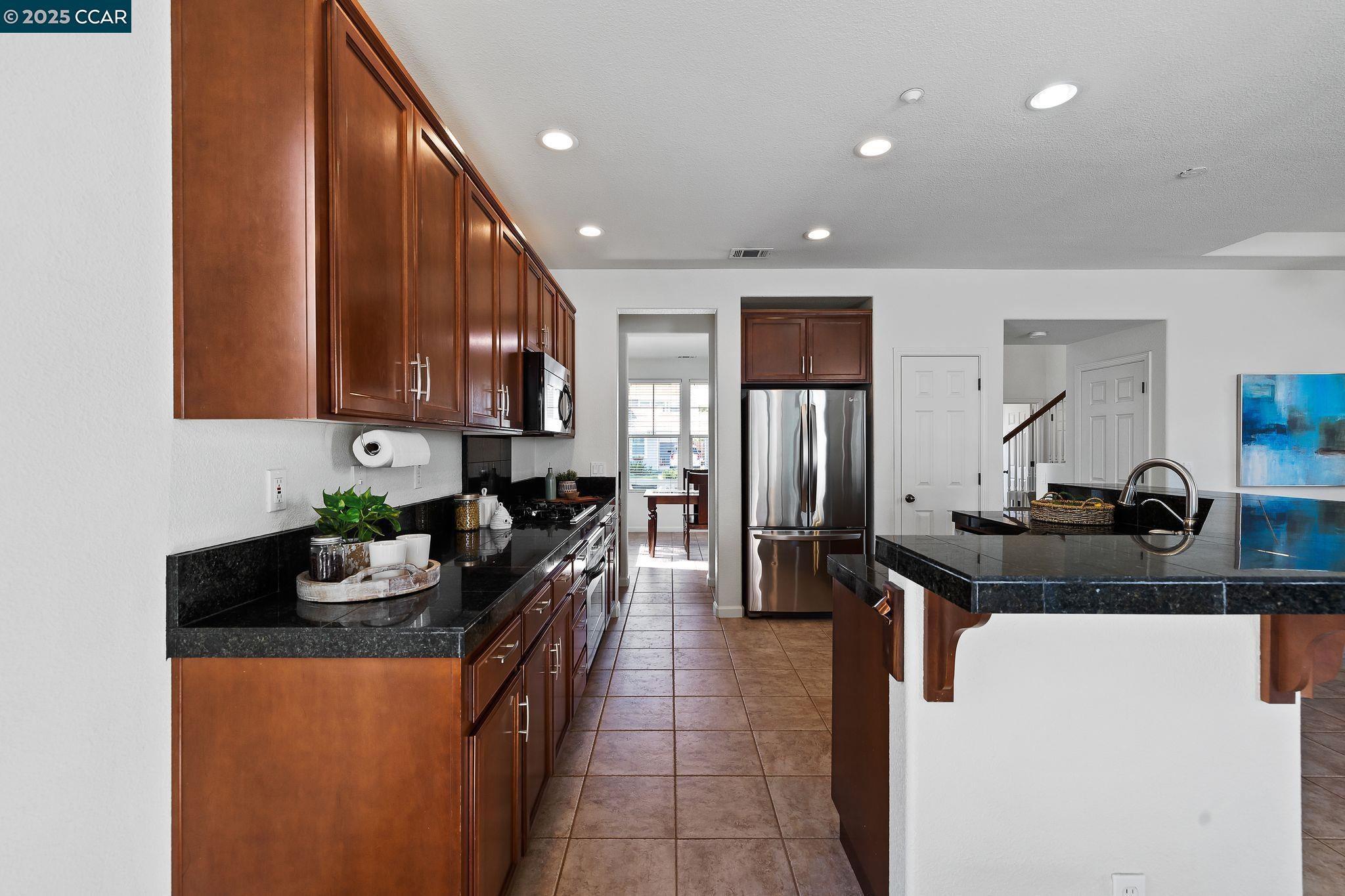 Detail Gallery Image 19 of 59 For 127 Sanford Ct, Brentwood,  CA 94513 - 4 Beds | 2/1 Baths