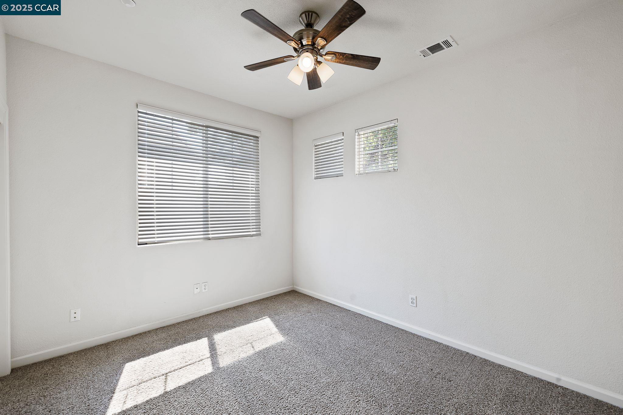 Detail Gallery Image 33 of 59 For 127 Sanford Ct, Brentwood,  CA 94513 - 4 Beds | 2/1 Baths