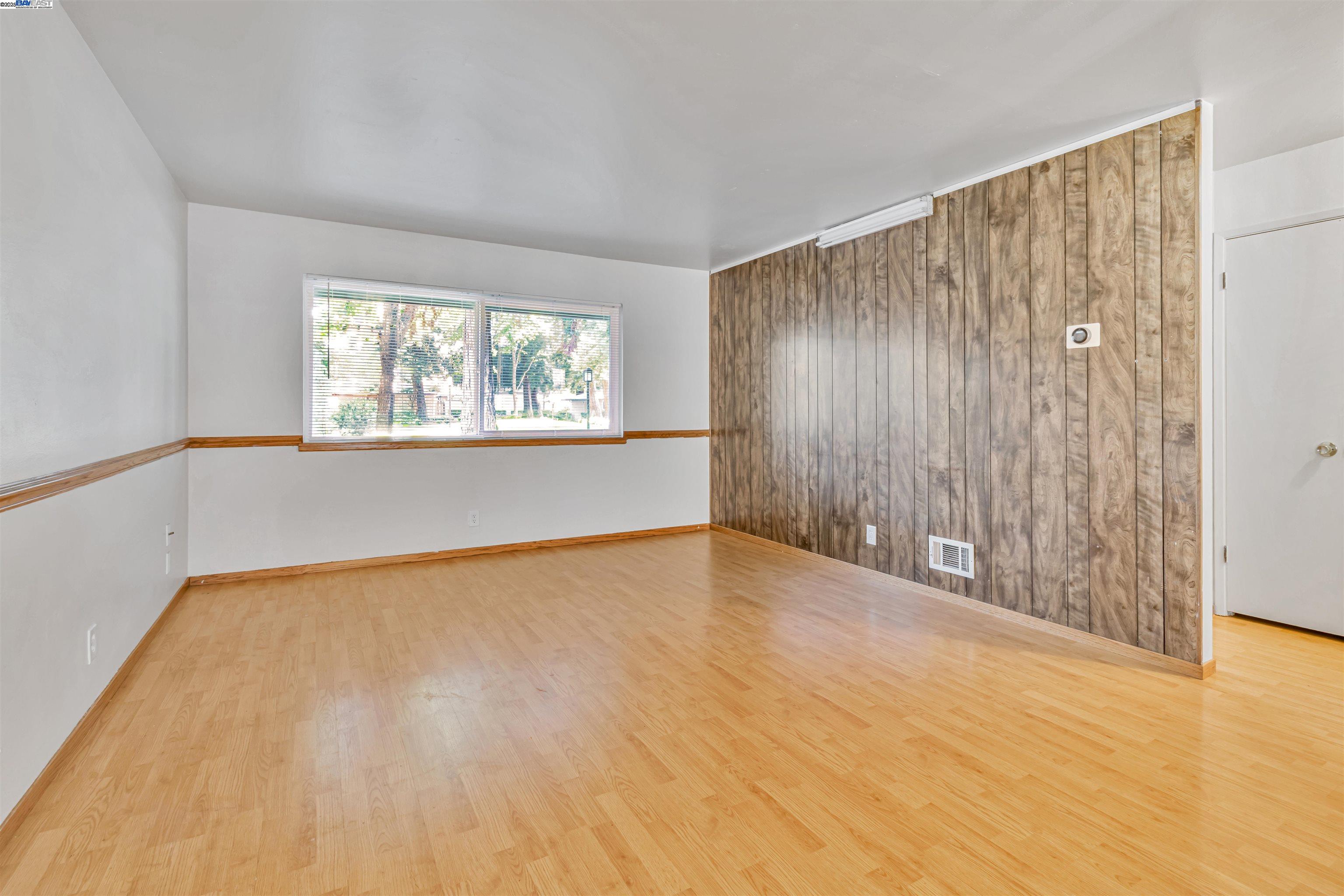 Photo #5: 41104634 Listing 