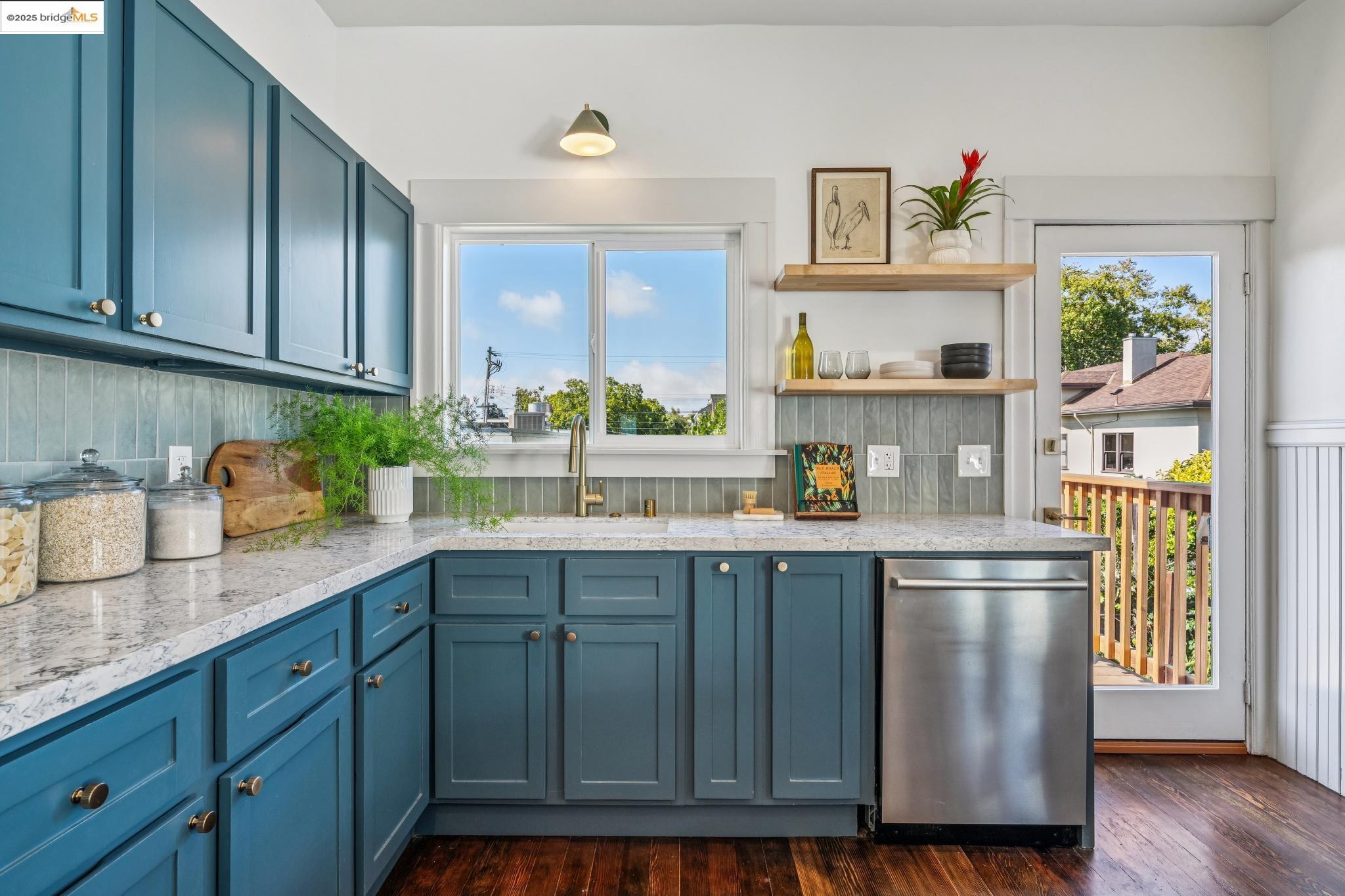 Detail Gallery Image 15 of 58 For 478-480 43rd St, Oakland,  CA 94609 - – Beds | – Baths