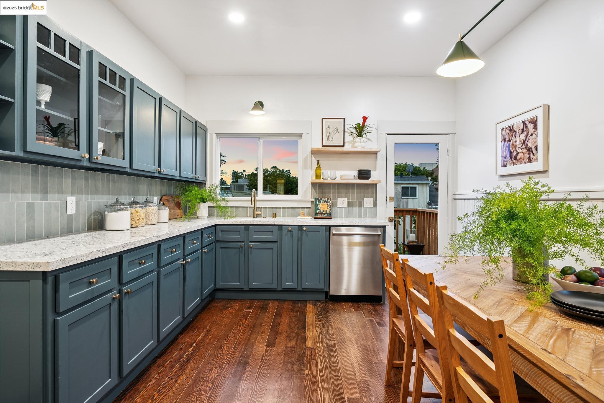 Detail Gallery Image 16 of 58 For 478-480 43rd St, Oakland,  CA 94609 - – Beds | – Baths