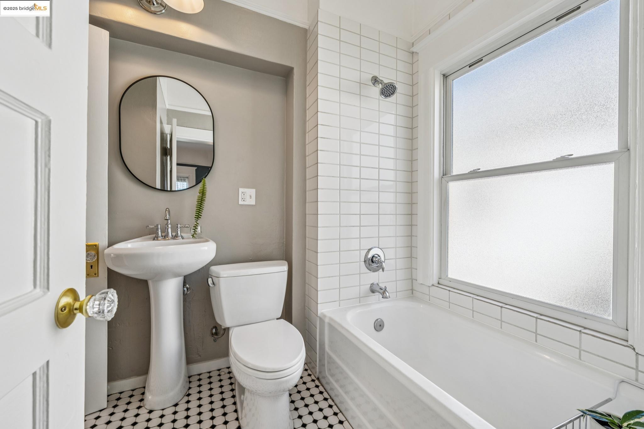 Detail Gallery Image 32 of 58 For 478-480 43rd St, Oakland,  CA 94609 - – Beds | – Baths