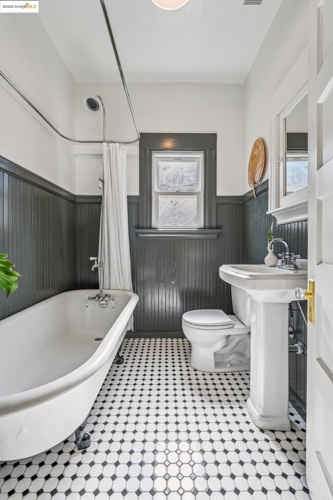 Detail Gallery Image 39 of 58 For 478-480 43rd St, Oakland,  CA 94609 - – Beds | – Baths