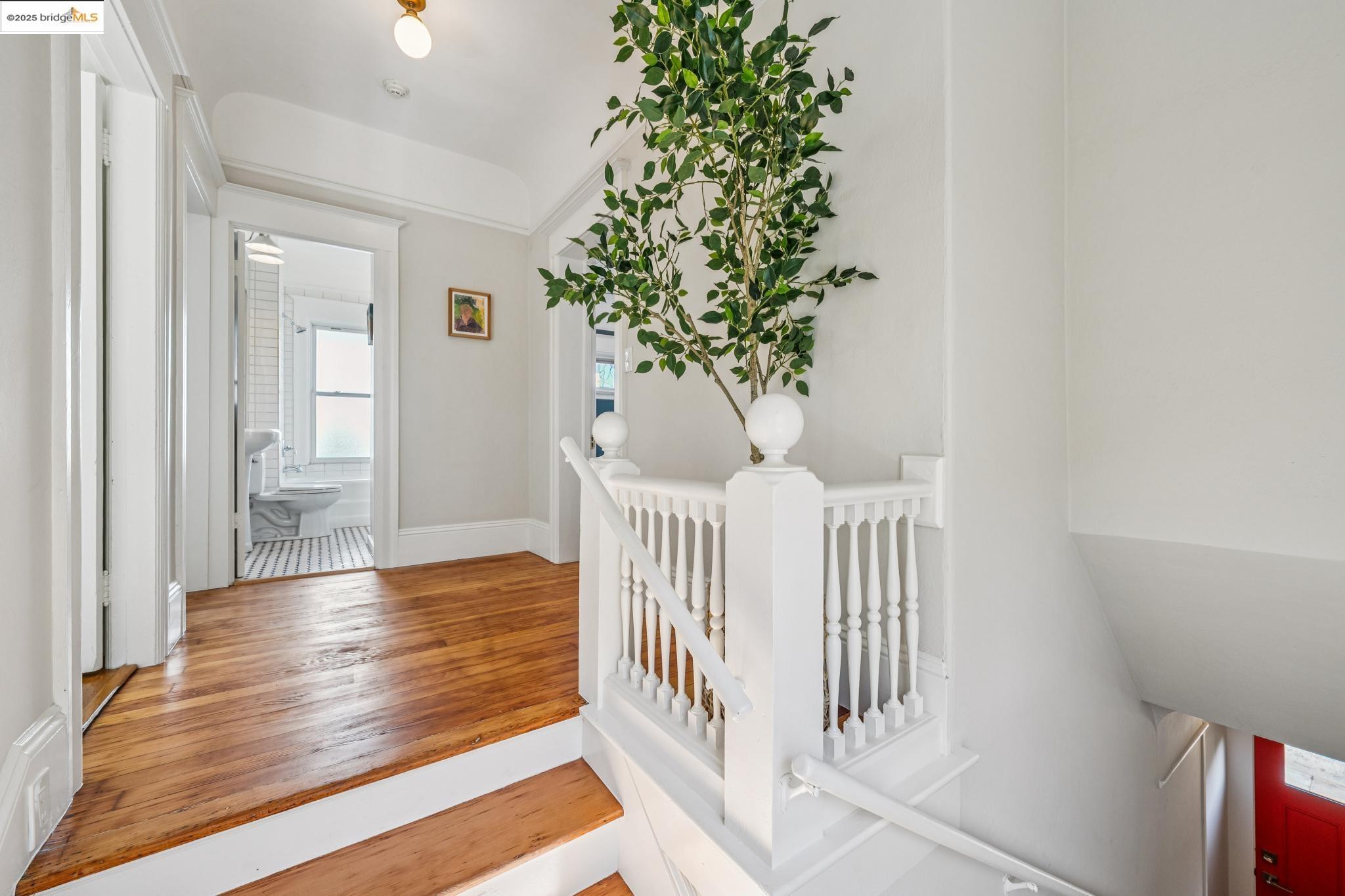 Detail Gallery Image 5 of 58 For 478-480 43rd St, Oakland,  CA 94609 - – Beds | – Baths