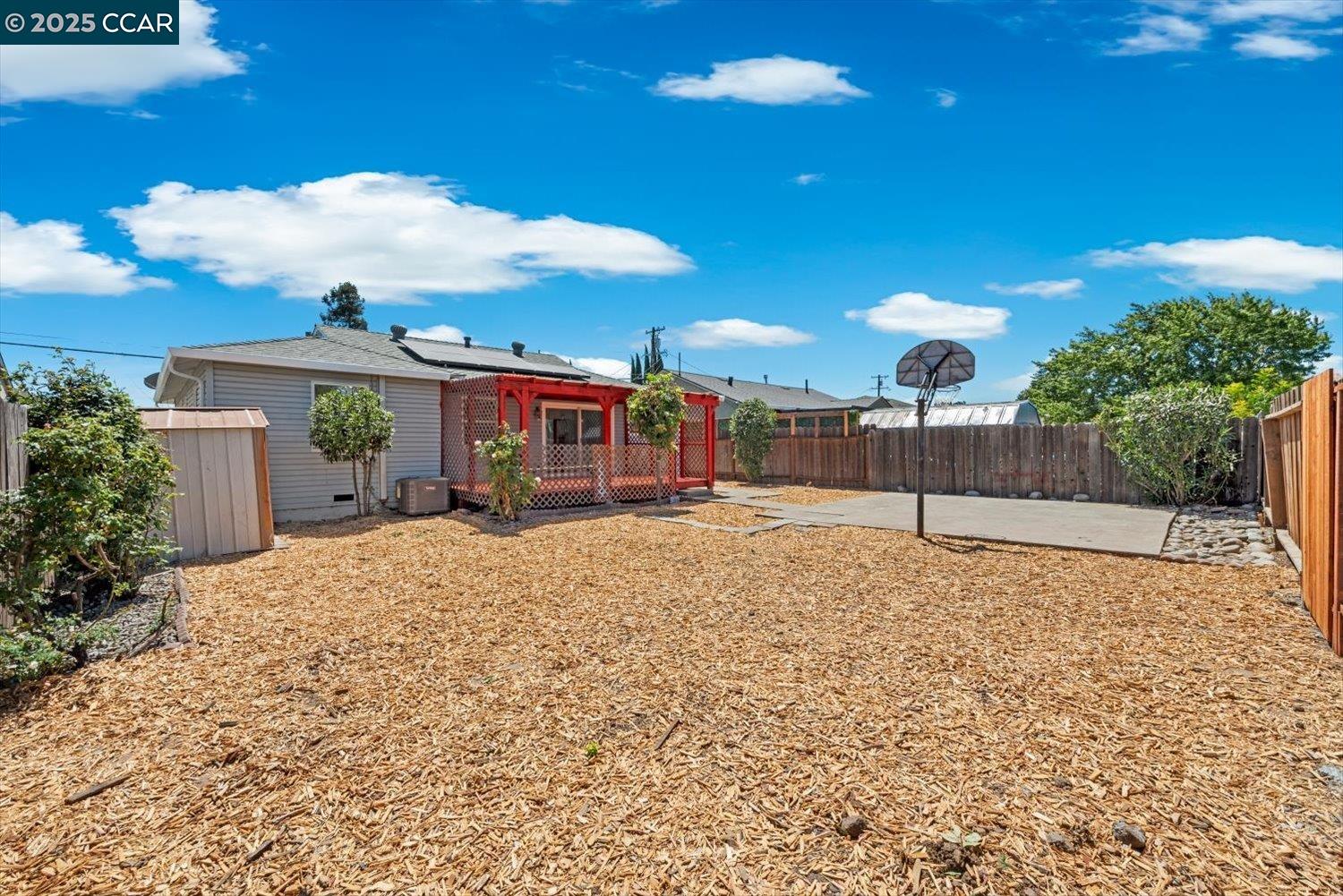 Detail Gallery Image 29 of 33 For 29 E Madill St, Antioch,  CA 94509 - 3 Beds | 1 Baths