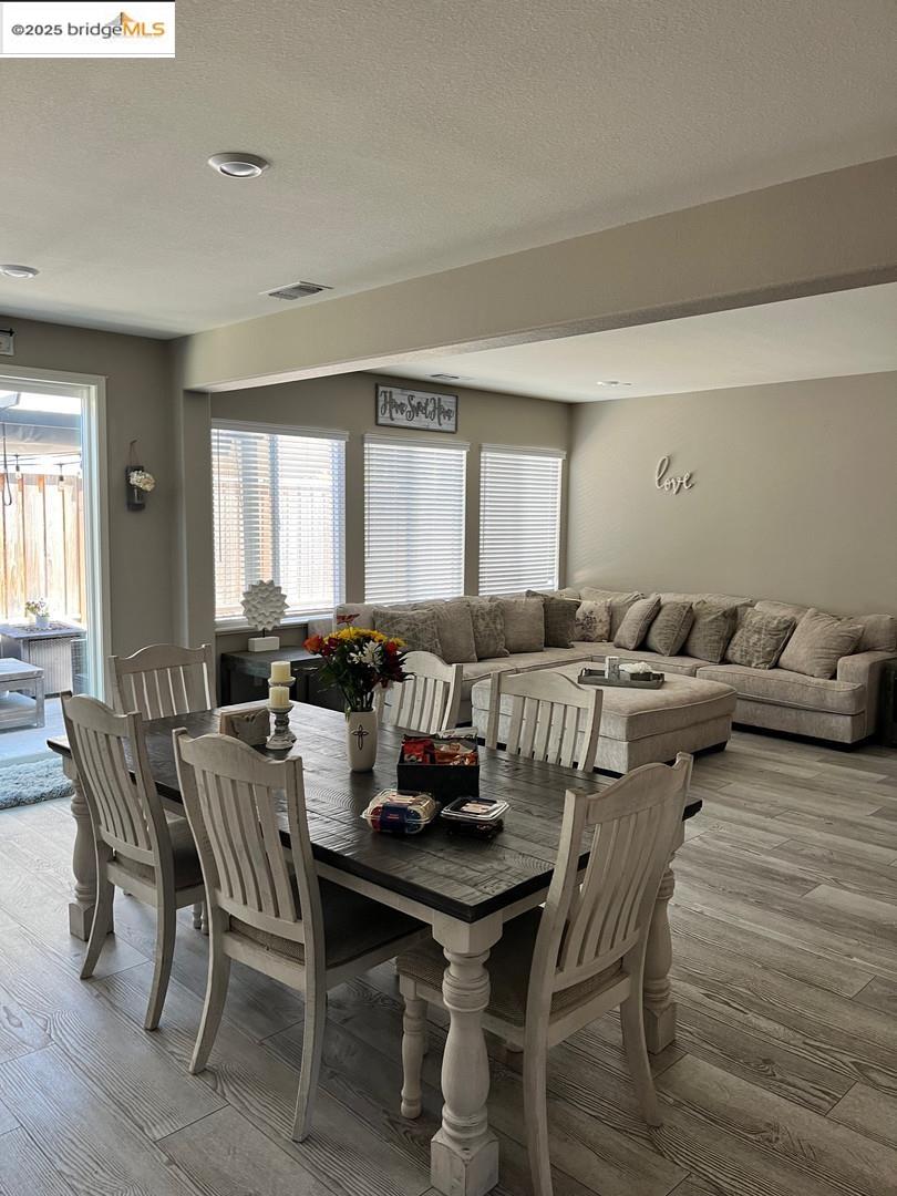 Detail Gallery Image 6 of 35 For 5132 Kevin Pl, Rohnert Park,  CA 94928 - 4 Beds | 3 Baths