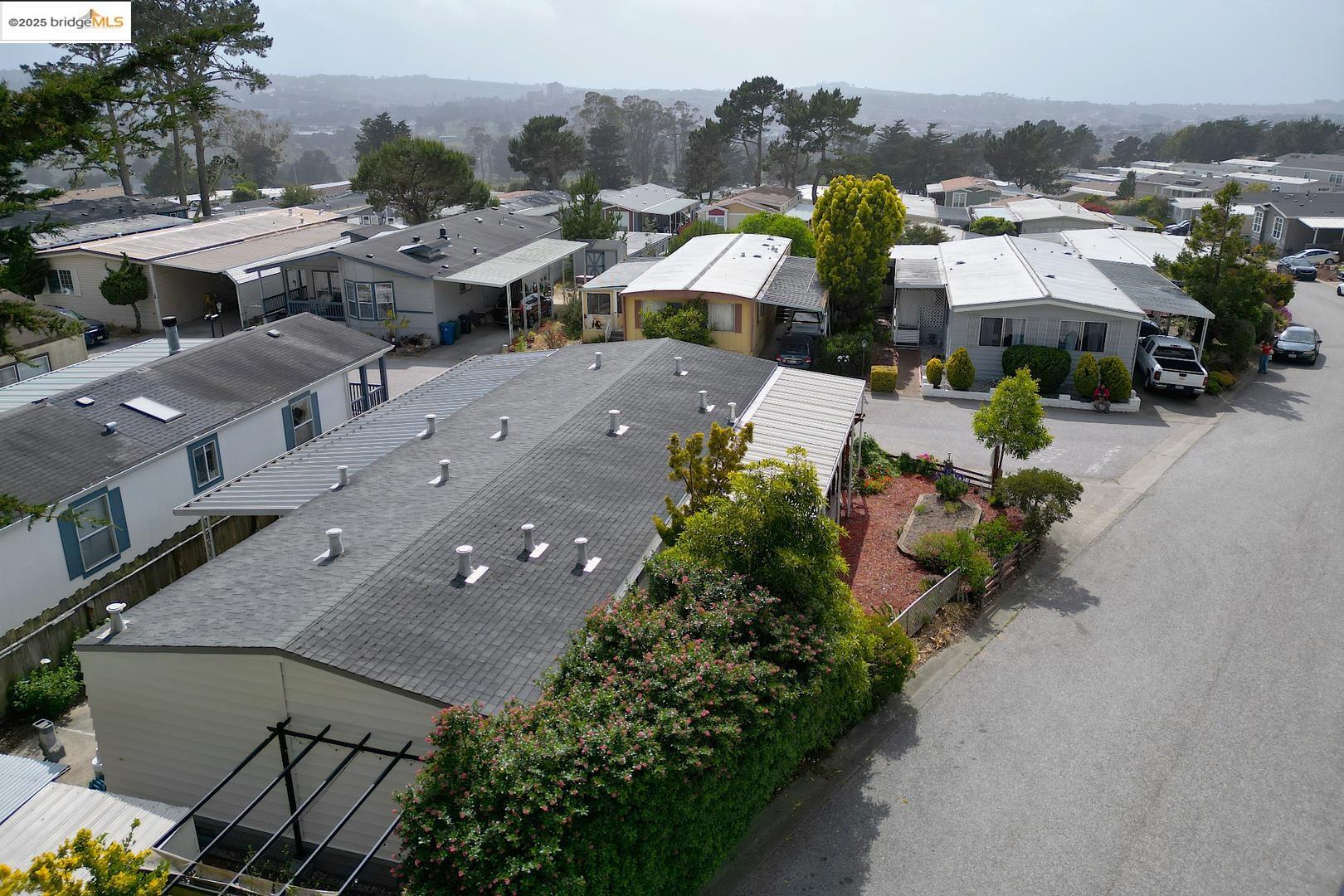 Detail Gallery Image 28 of 31 For 94 Shelter Ln, Daly City,  CA 94014 - 2 Beds | 2 Baths