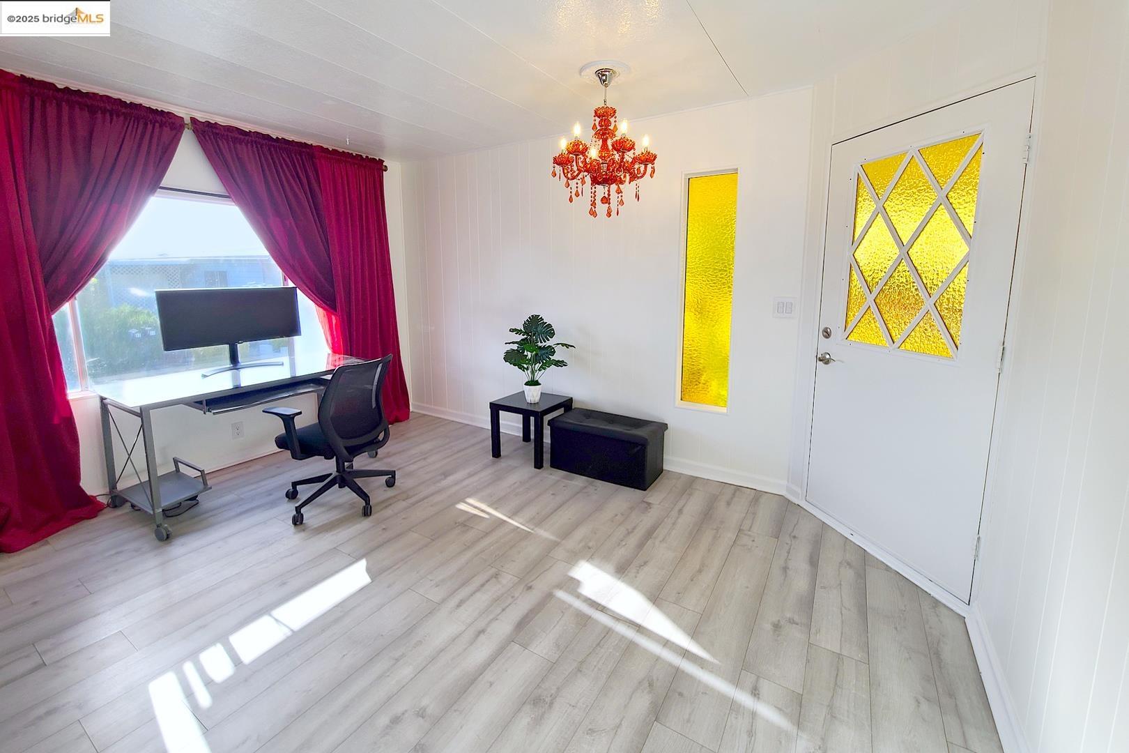 Detail Gallery Image 5 of 31 For 94 Shelter Ln, Daly City,  CA 94014 - 2 Beds | 2 Baths