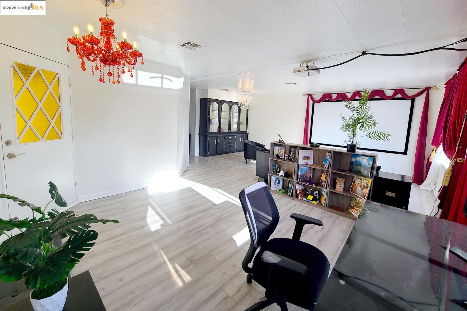Detail Gallery Image 6 of 31 For 94 Shelter Ln, Daly City,  CA 94014 - 2 Beds | 2 Baths