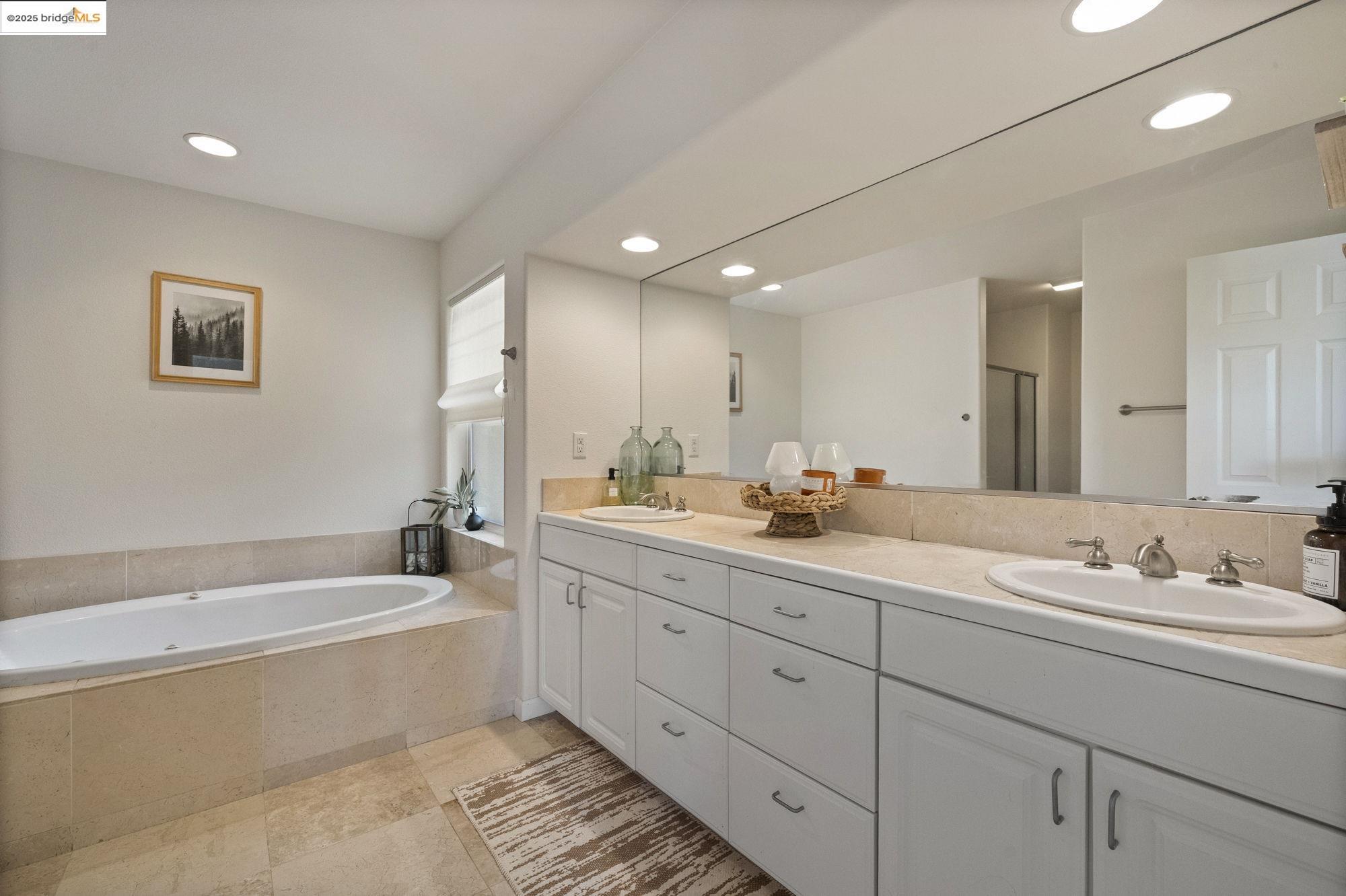Detail Gallery Image 21 of 41 For 21212 Ridgeview Dr, Sonora,  CA 95370 - 3 Beds | 2 Baths