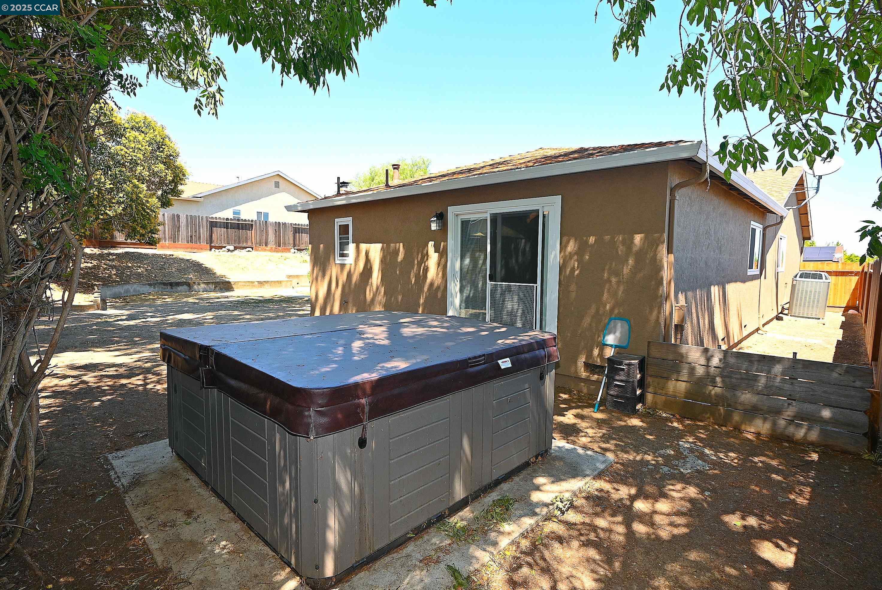 Detail Gallery Image 19 of 58 For 4309 Oakdale Place, Pittsburg,  CA 94565 - 4 Beds | 2/1 Baths