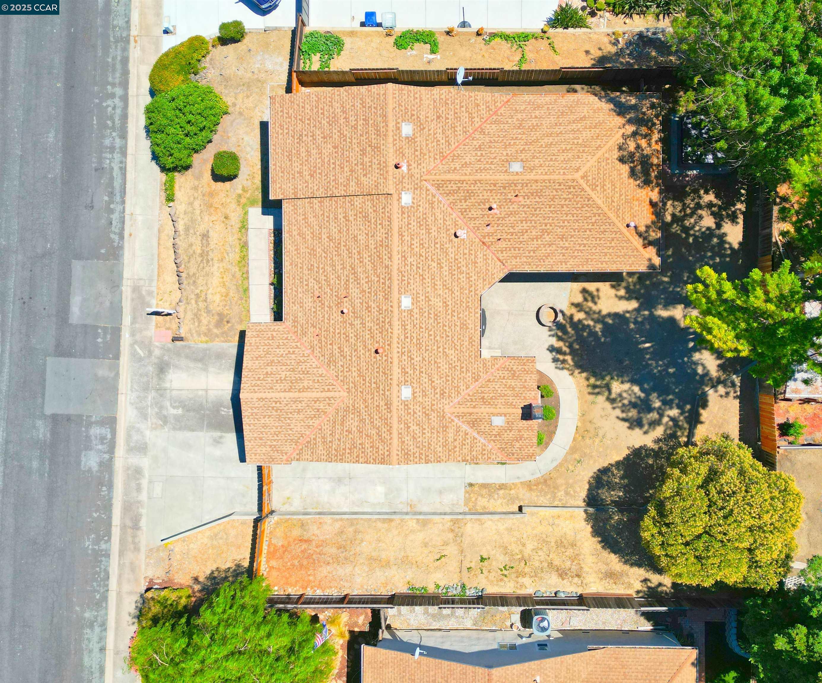 Detail Gallery Image 26 of 58 For 4309 Oakdale Place, Pittsburg,  CA 94565 - 4 Beds | 2/1 Baths
