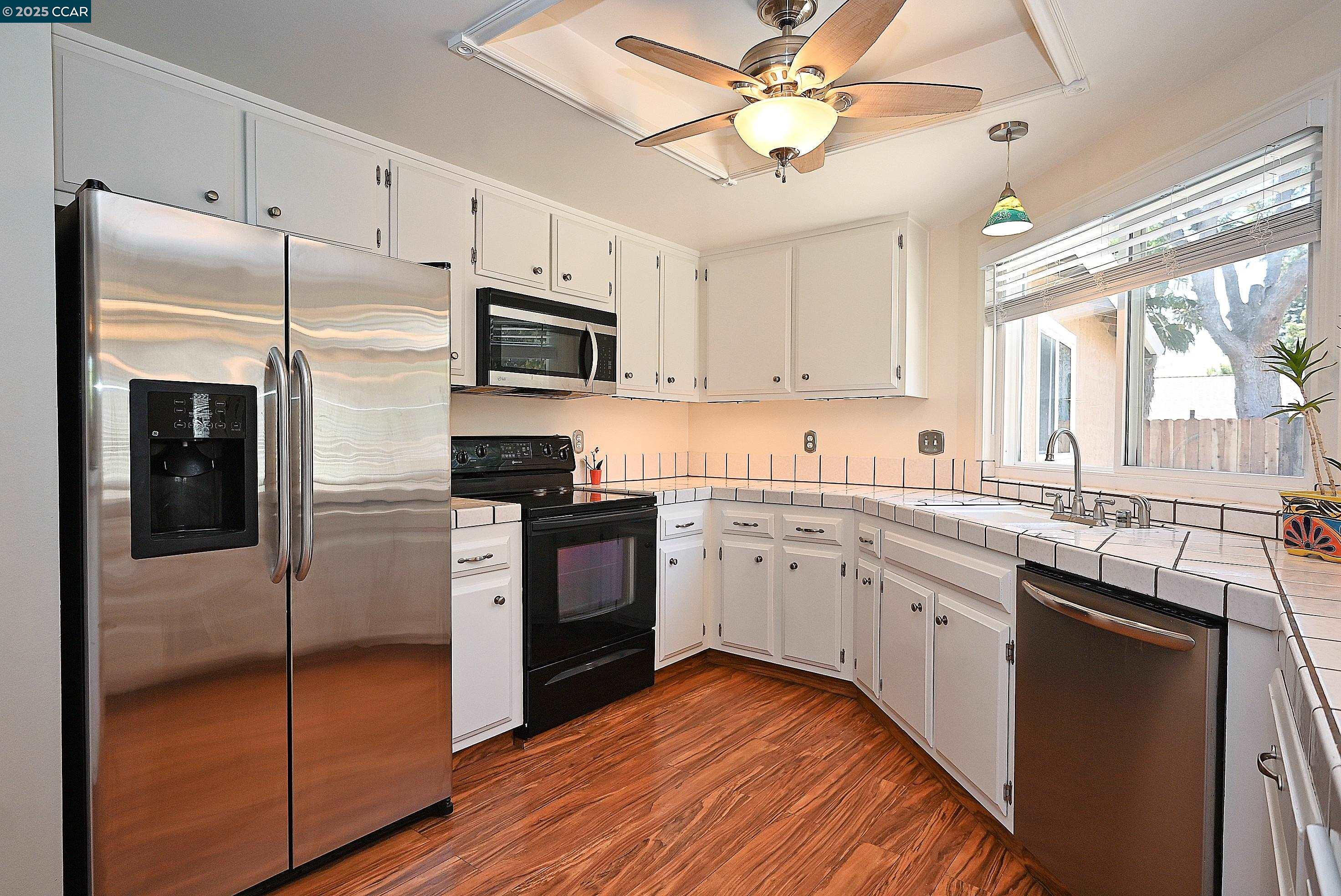 Detail Gallery Image 36 of 58 For 4309 Oakdale Place, Pittsburg,  CA 94565 - 4 Beds | 2/1 Baths