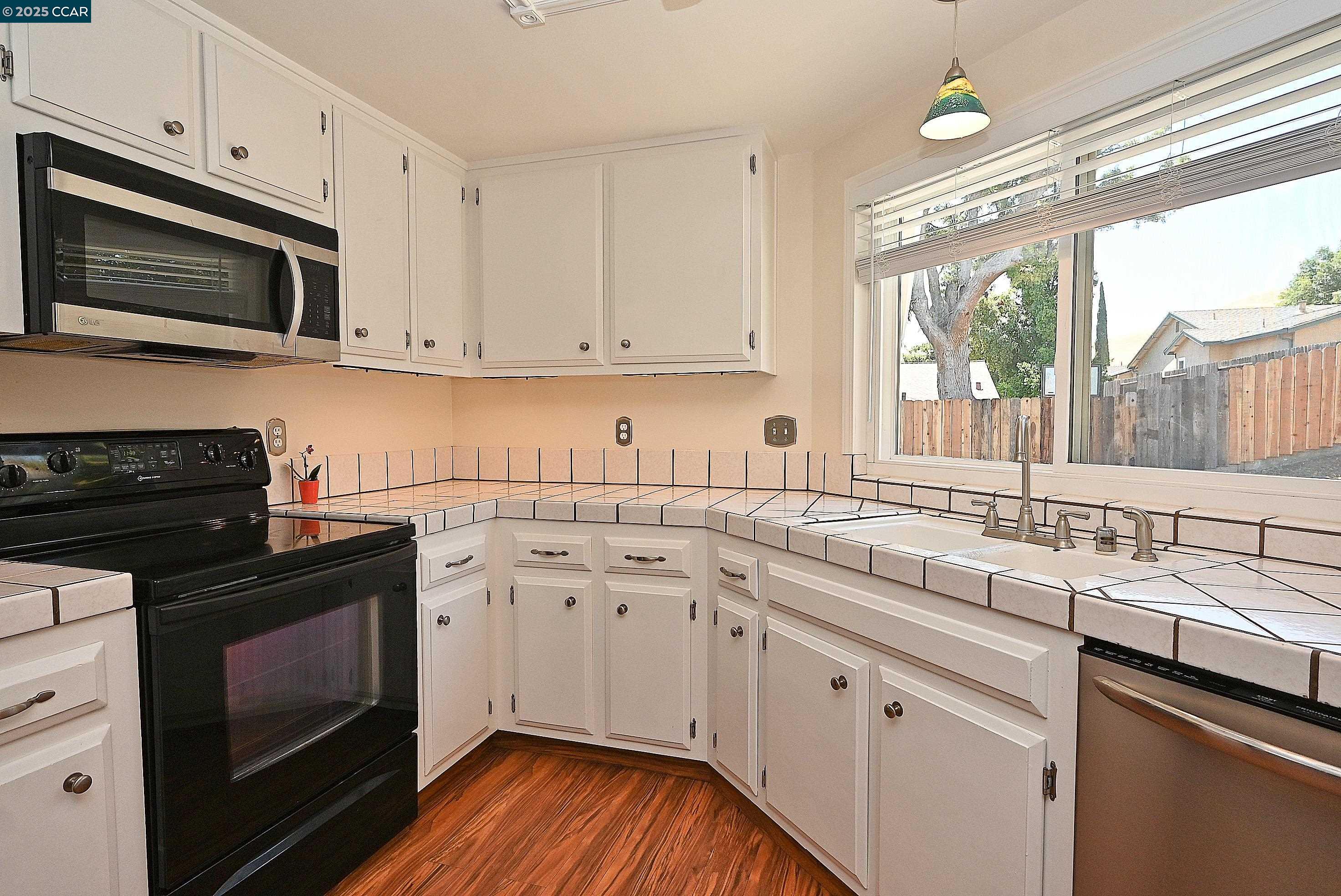 Detail Gallery Image 37 of 58 For 4309 Oakdale Place, Pittsburg,  CA 94565 - 4 Beds | 2/1 Baths