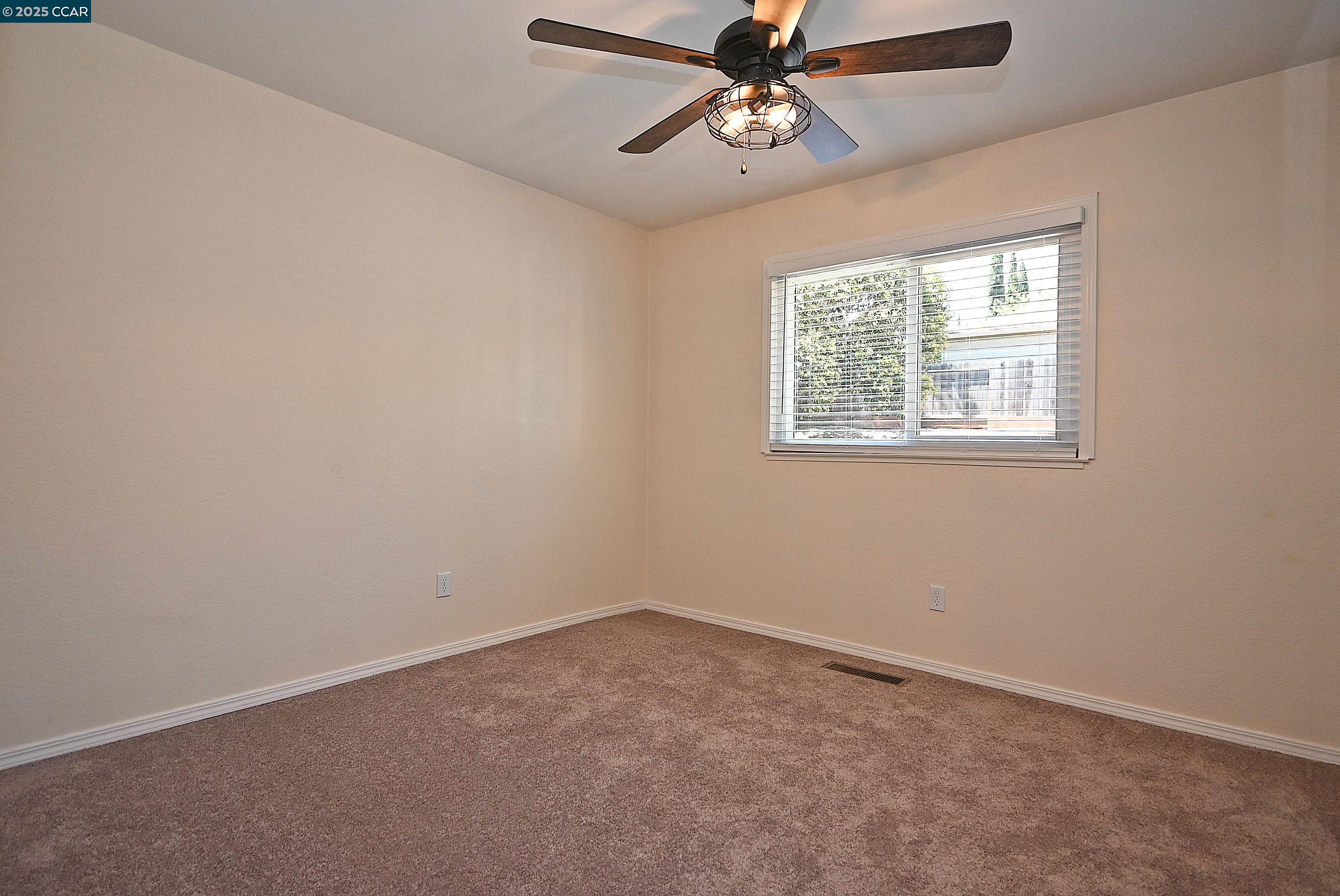 Detail Gallery Image 55 of 58 For 4309 Oakdale Place, Pittsburg,  CA 94565 - 4 Beds | 2/1 Baths
