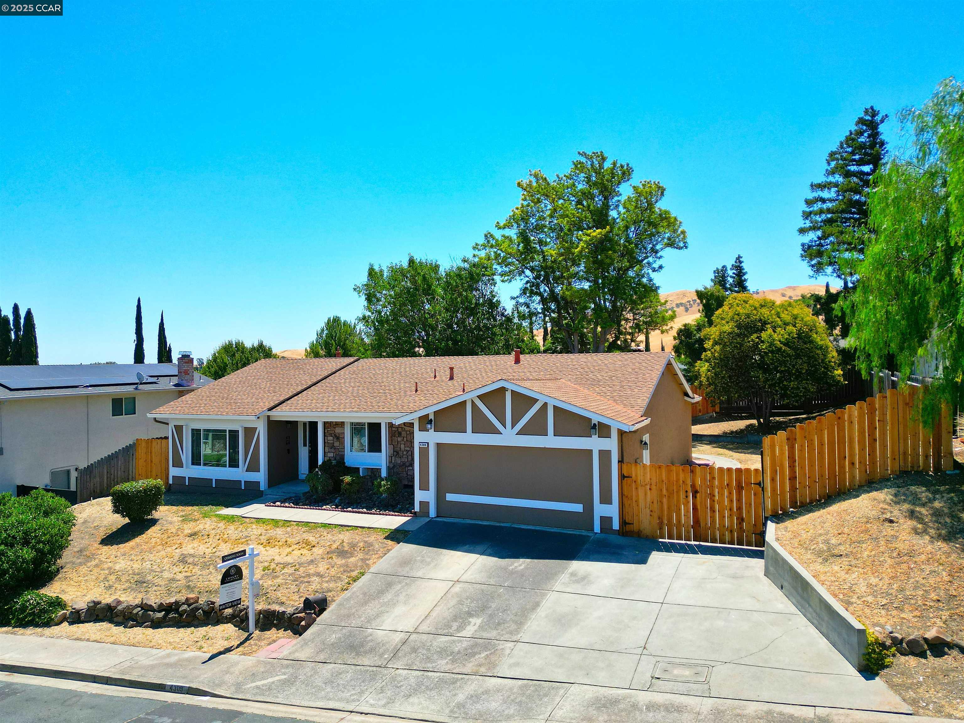 Detail Gallery Image 7 of 58 For 4309 Oakdale Place, Pittsburg,  CA 94565 - 4 Beds | 2/1 Baths