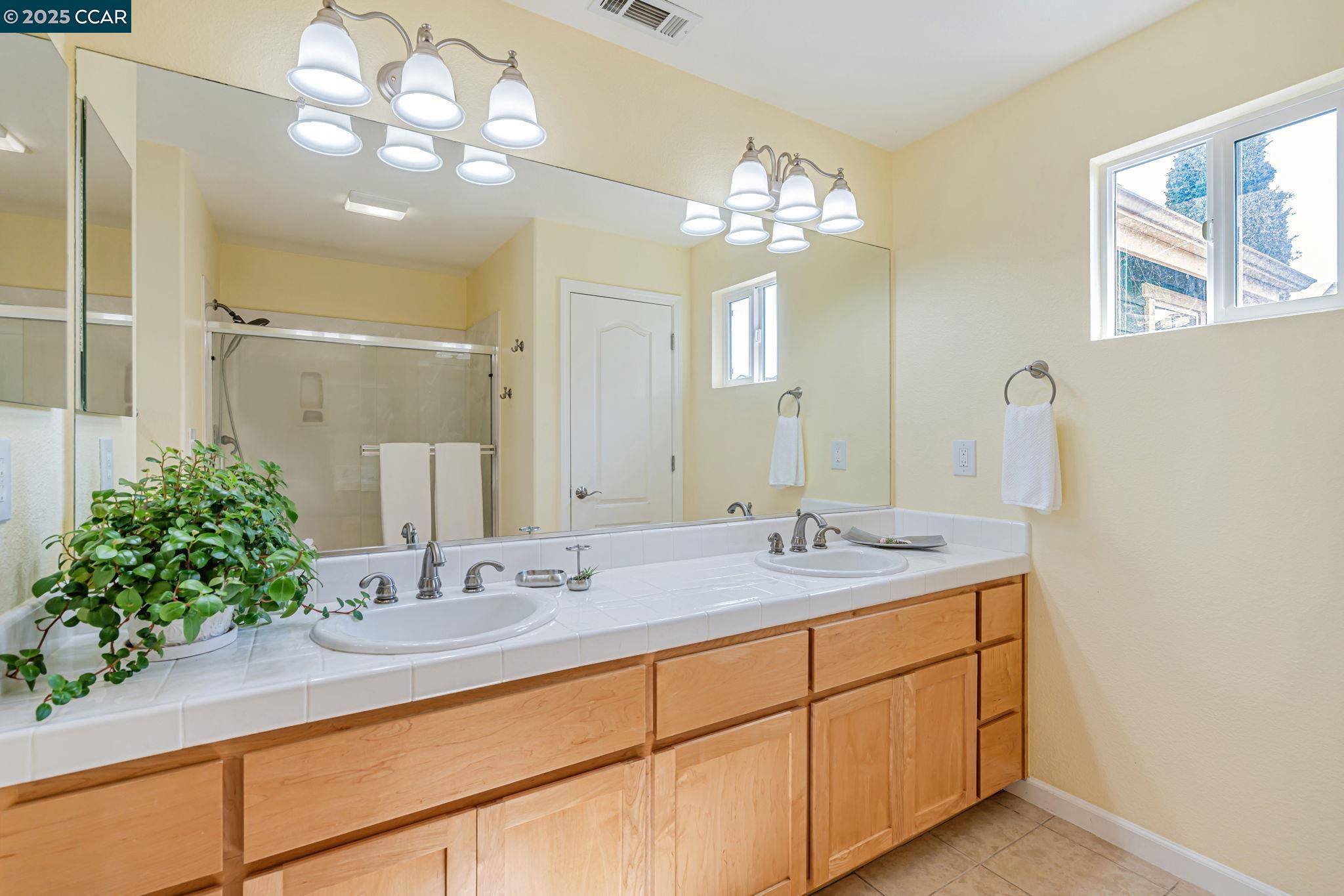 Detail Gallery Image 22 of 34 For 2 Corvina Ct, American Canyon,  CA 94503 - 3 Beds | 2/1 Baths