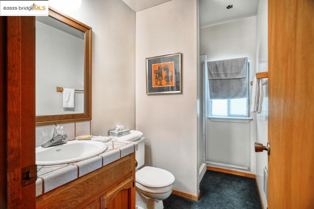 Detail Gallery Image 19 of 39 For 20128 Lower Skyridge Dr., Groveland,  CA 95321-0321 - 4 Beds | 3/1 Baths