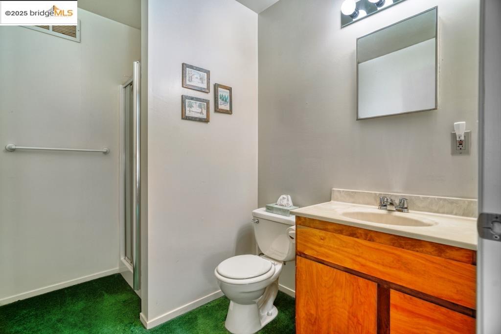 Detail Gallery Image 24 of 39 For 20128 Lower Skyridge Dr., Groveland,  CA 95321-0321 - 4 Beds | 3/1 Baths