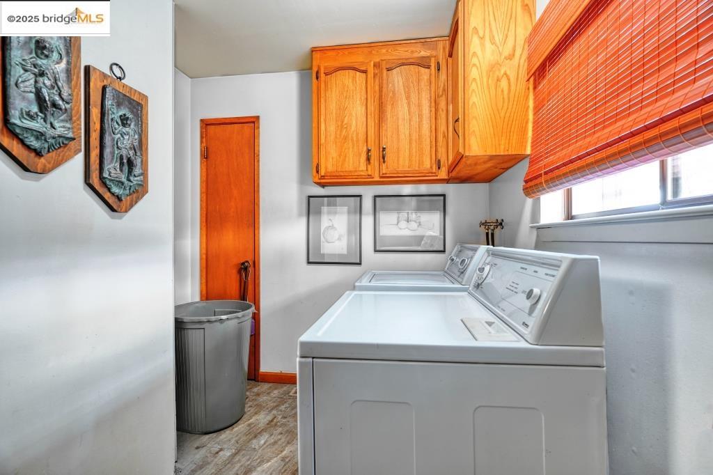 Detail Gallery Image 26 of 39 For 20128 Lower Skyridge Dr., Groveland,  CA 95321-0321 - 4 Beds | 3/1 Baths
