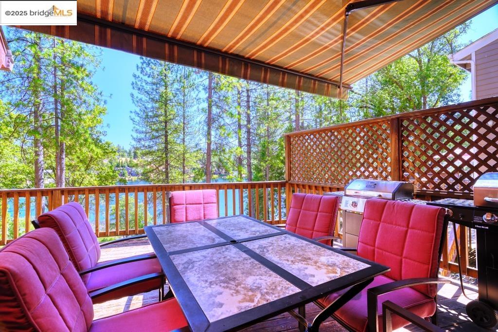 Detail Gallery Image 8 of 39 For 20128 Lower Skyridge Dr., Groveland,  CA 95321-0321 - 4 Beds | 3/1 Baths